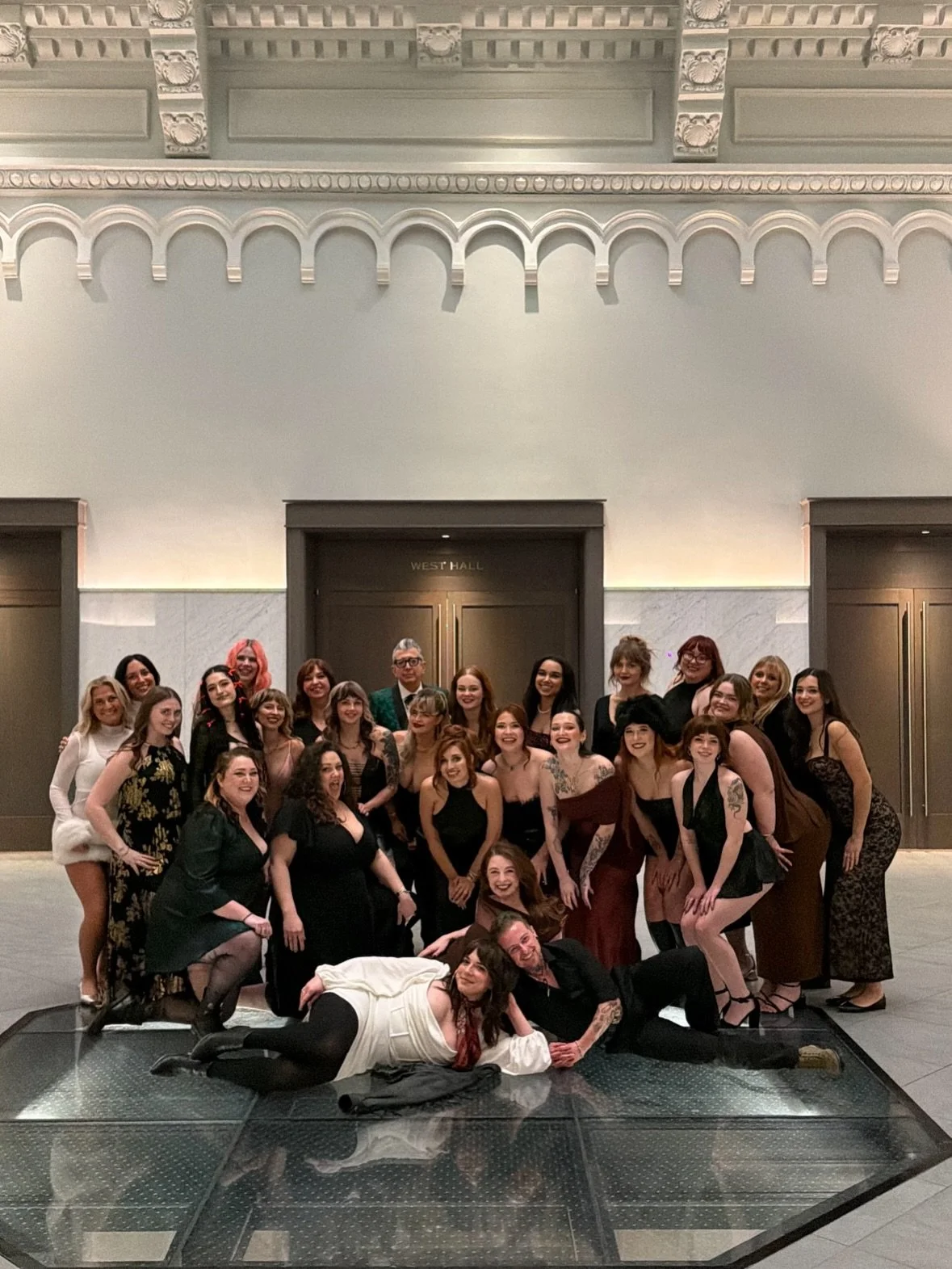 🕺🏽 Cha Cha&rsquo;s Holiday Party 🕺🏽 
Such a fun time with a fun group of people 🤭