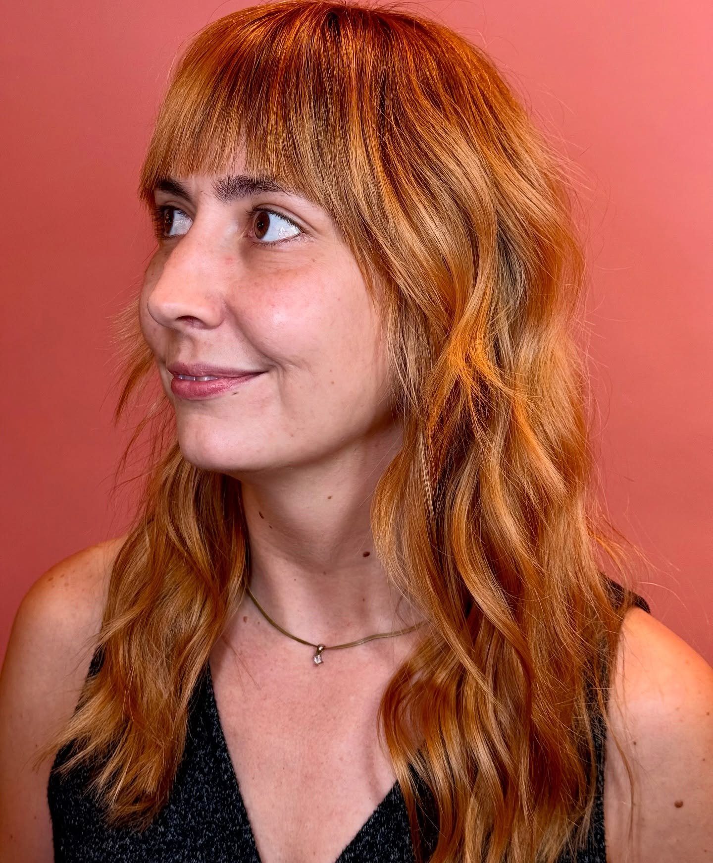 *Toners are a great way to change up the look of highlights! You can shift your blonde from warm to cool, make it darker, or add cooper like @kellie_elizabeth23 did! I love a red head with shaggy bangs 🥰🥰🥰

#sharethelex #kentuckyhairstylist #lexin