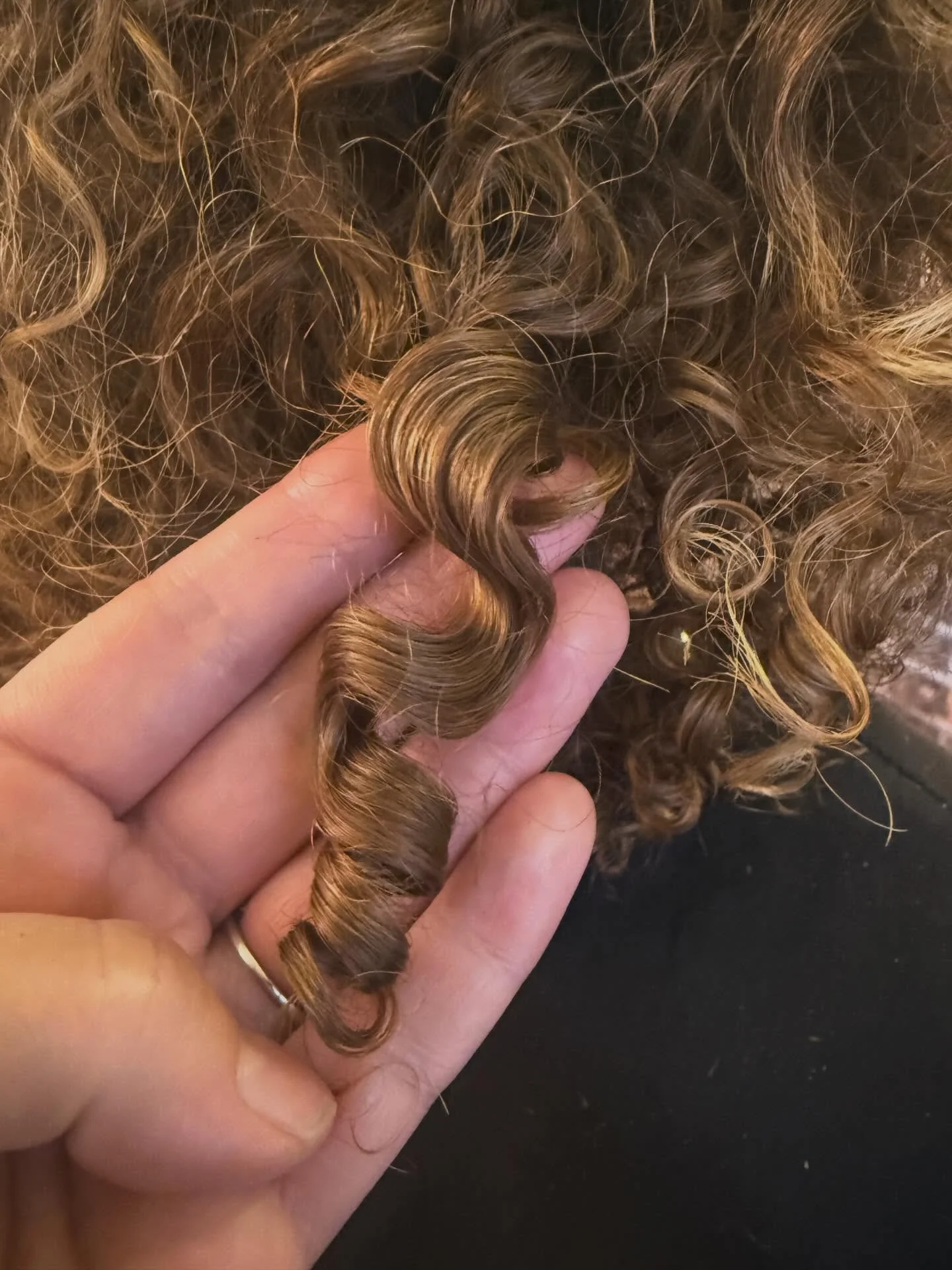 Don&rsquo;t forget to ring in the New Year showing your curls some love in my chair ✨

My favorite part of texture is that it&rsquo;s not the same, even on one head. This one was my favorite at the end of this cut!!