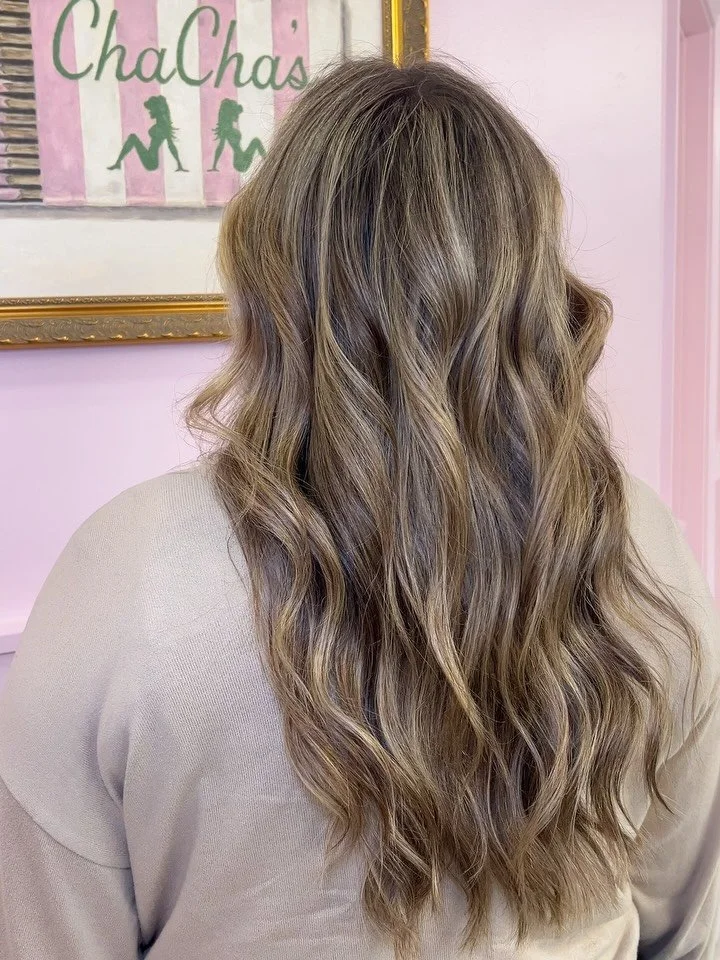 Good hair days make everything better😍😍 

#lexingtonky #lexingtonkentucky #lexingtonsalon #lexingtonhairstylist #lexingtonhairdresser