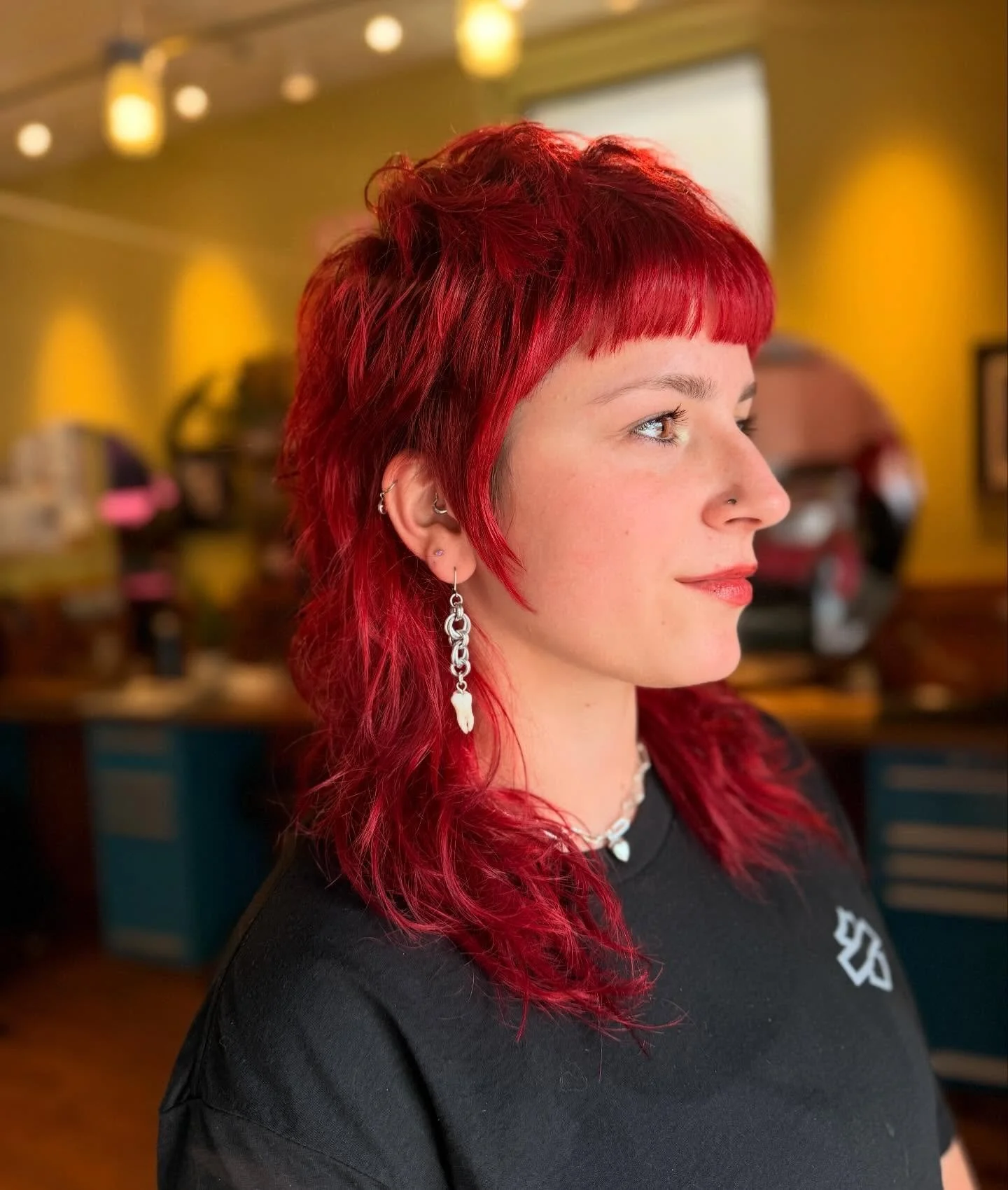 SEXYY REDD BUT MAKE IT A MULLET OW OWWWW 
i absolutely LOVE when Lea comes in. be like Lea. get a fun cut.