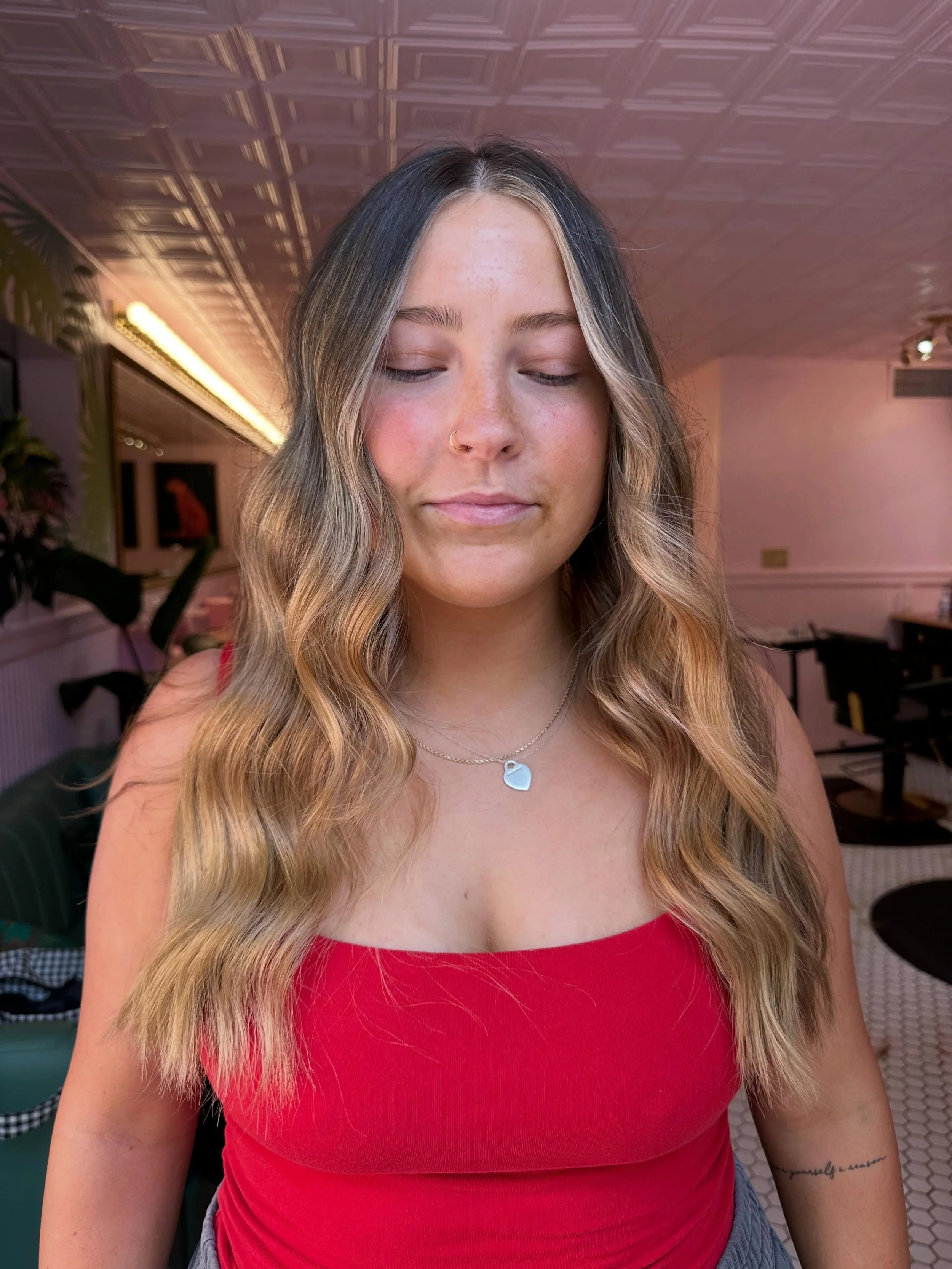 Soft bronde 🫶🏼 

Would you believe me if I told you this is only our second session working through professional permanent red and dark brown color? (Swipe for photos of her hair over the last year).

The key words here are *professional color*. Re