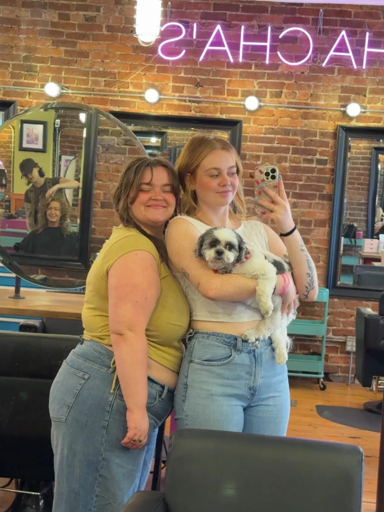 3 years down @chachas_salon (I&rsquo;ll be here forever) 💗

On a real note, I&rsquo;m so insanely thankful for ChaChas, my co-workers, My boss&rsquo;s and every single client who has sat in my chair. From the bottom of my heart, I love my freaking j