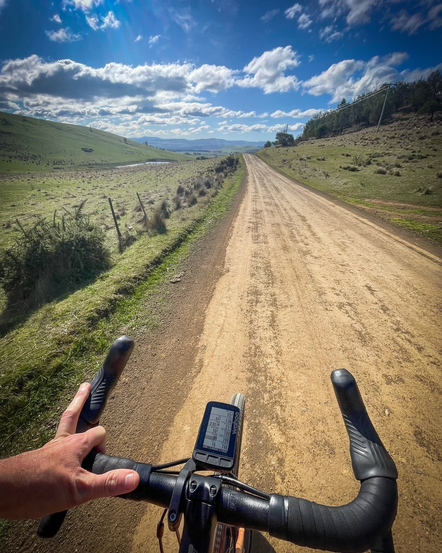 Cracking Winters day to head south and ride a race, instead of organising one. Checking out new gravel is always great for the soul. Thanks a tonne for the wonderful day out @hobartwheelersdirtdevils and @rollcyclestas for the ever smooth Specialised