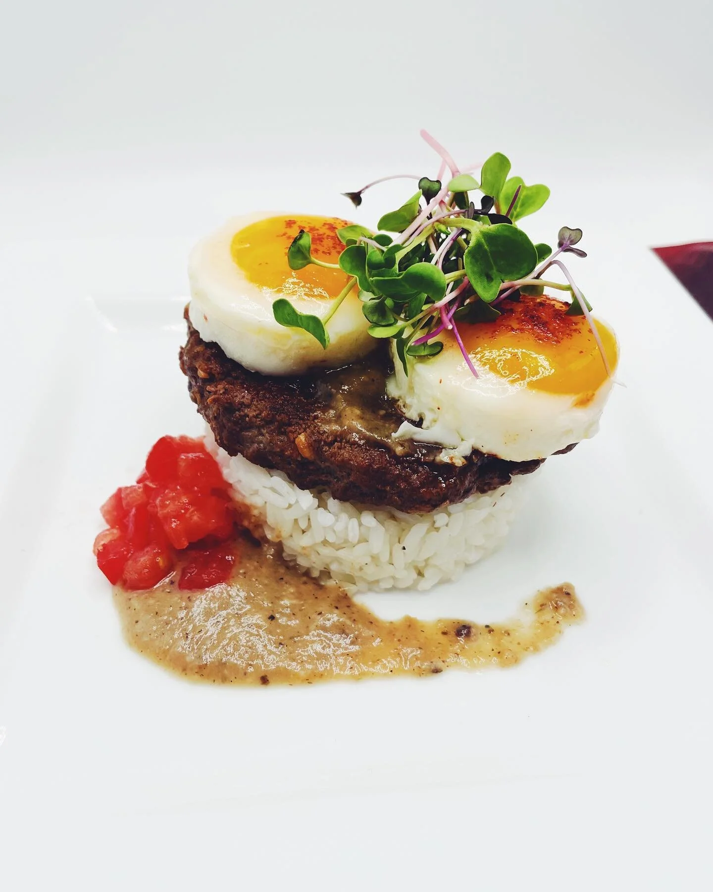 Looking for some dinner inspo? 🍳

Look no further! Check out our Loco Moco Meal Kit ❤️

🔗: bit.ly/nklocomoco