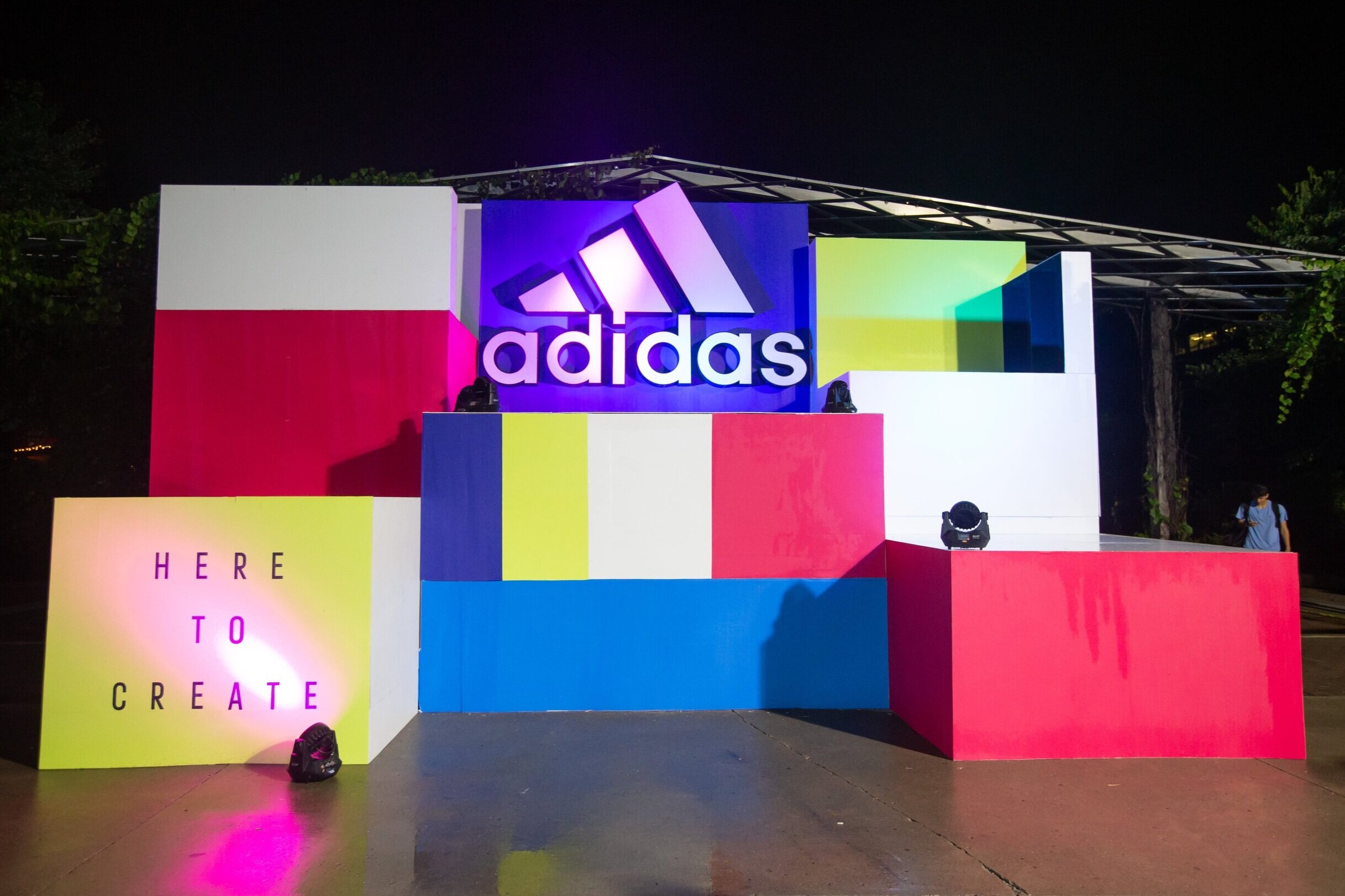 Stages, risers & flat rentals for film, events & trade shows | LaFrance ...