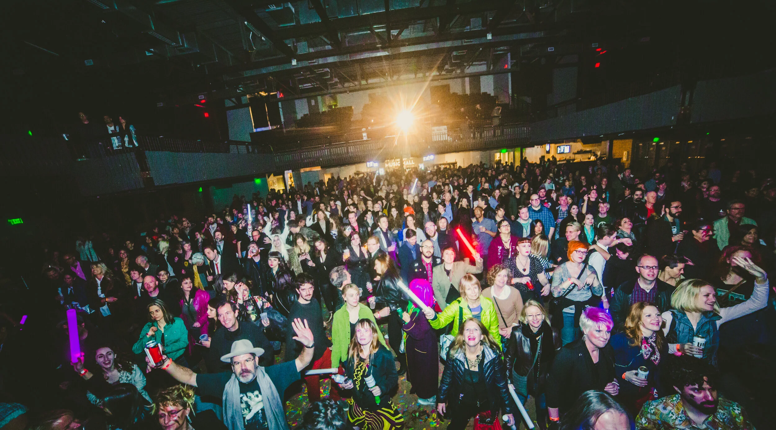 crowd-party-4_24337830852_o.jpg
