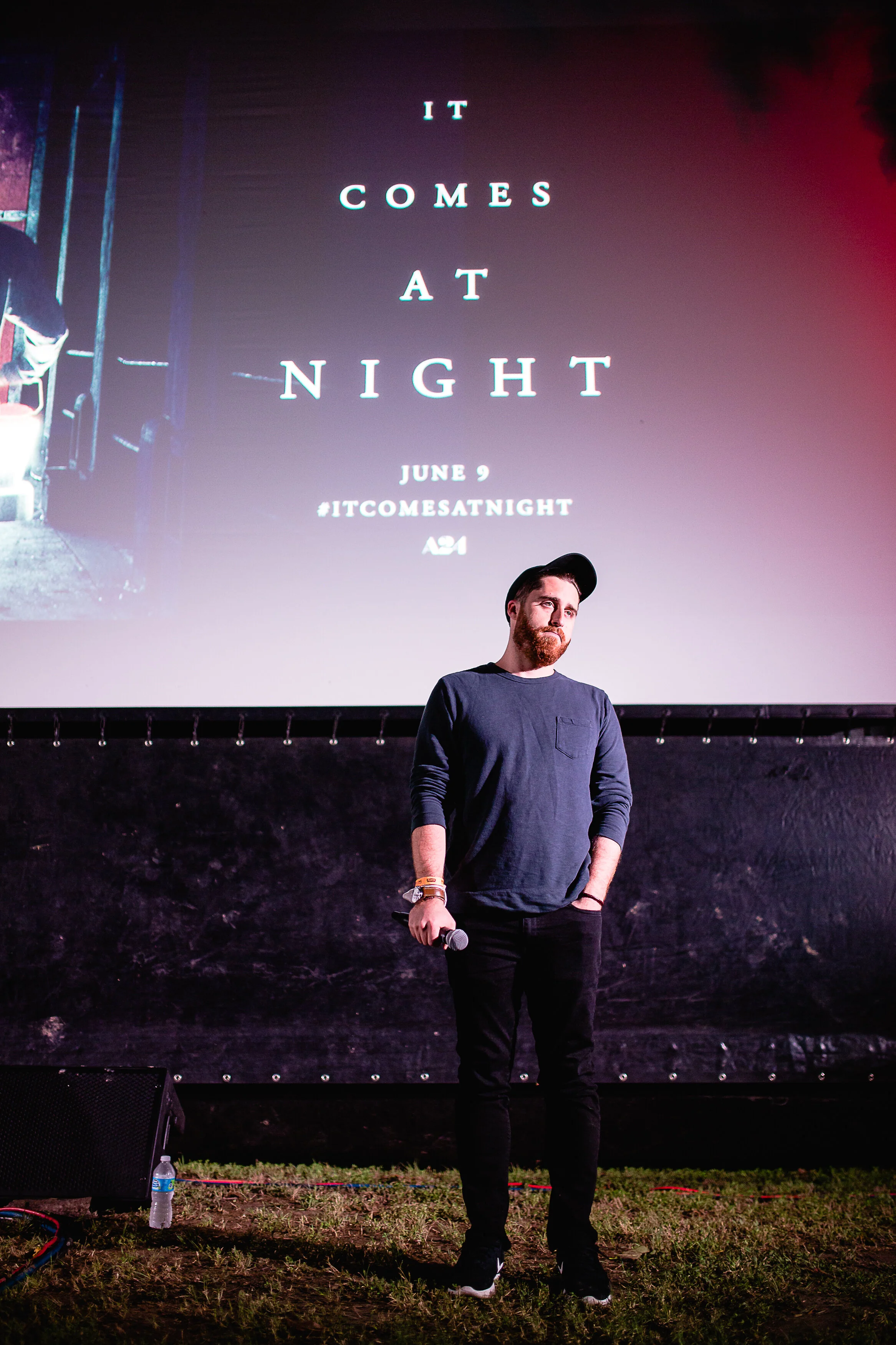 hlk_it-comes-at-night_089.jpg