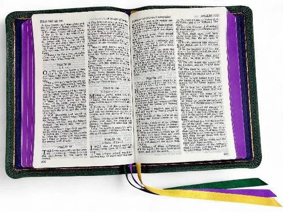 Forest Green Levant 8498.jpg