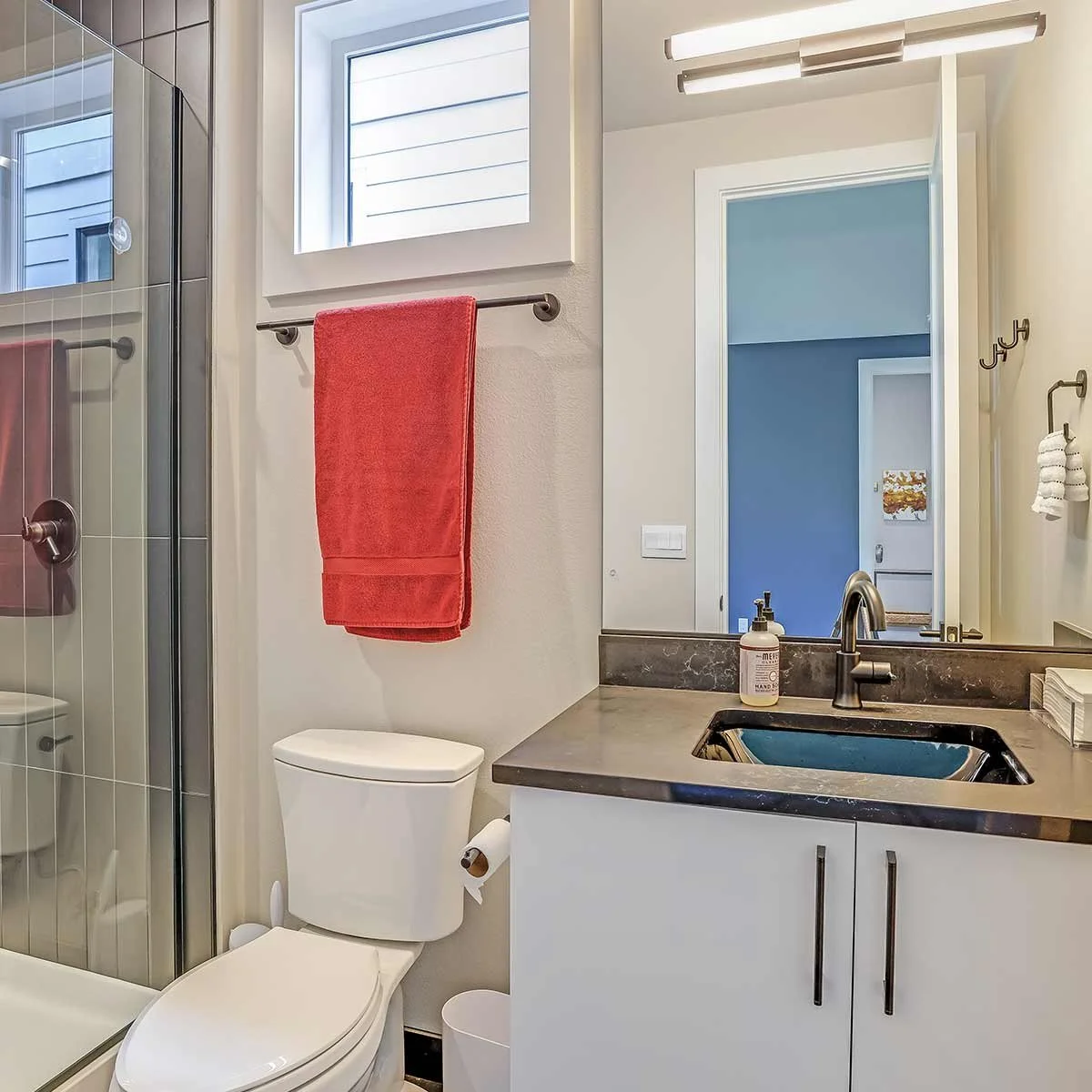 How to Design a Kids' Bathroom That Ages Well