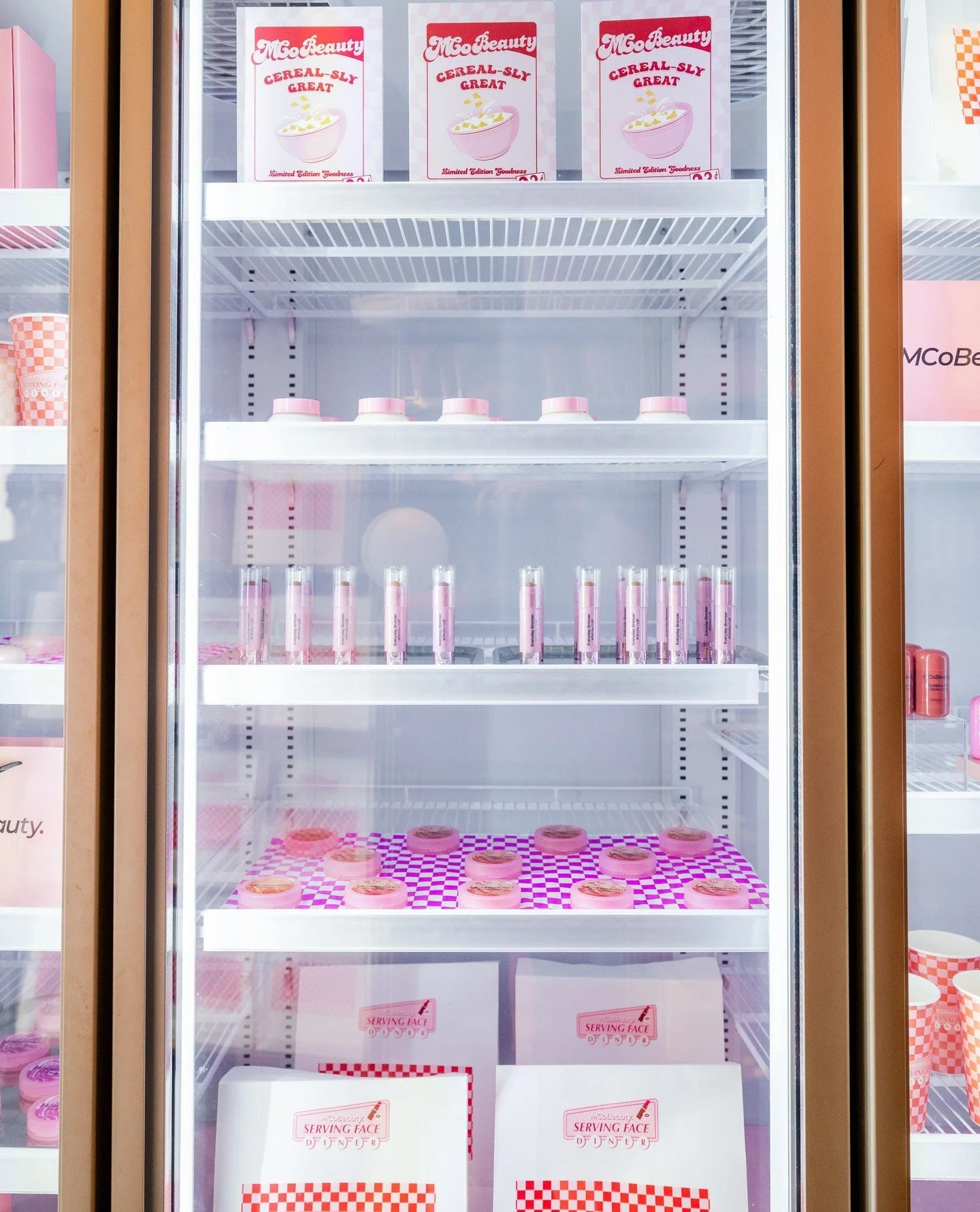 MCoBEAUTY⁠
⁠
Client: mcobeauty | @mvmnt_agency⁠
⁠
Leading Australian beauty brand @mcobeauty celebrated the launch of its Serving Face campaign with the exclusive MCoBeauty Diner - a one-night-only transformation that pulled guests into a bold, playf