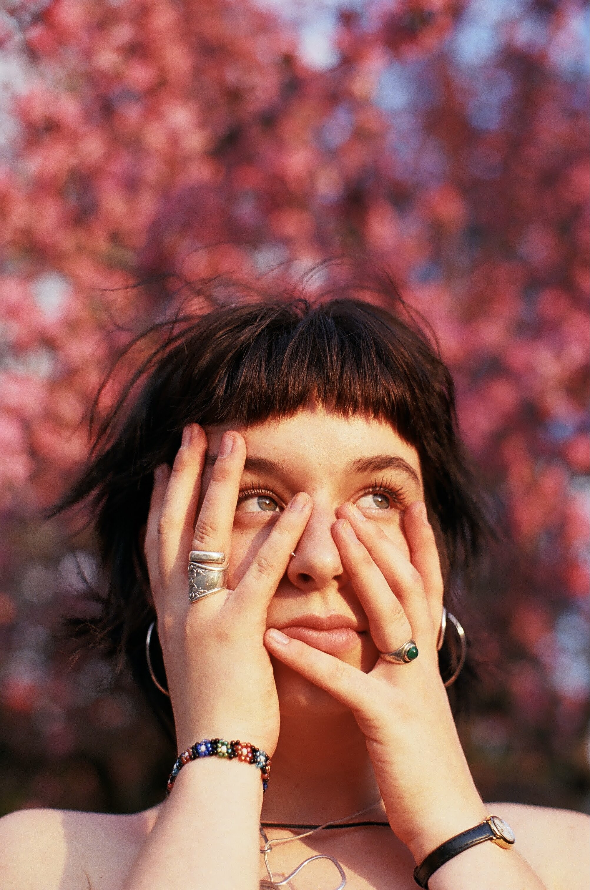 Golden Gaze Grasp