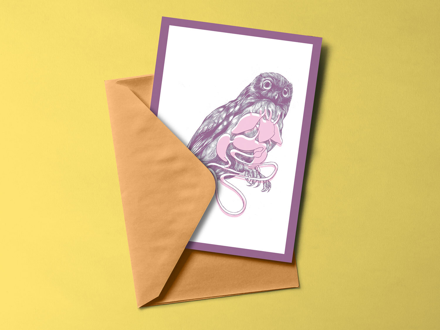 Free-Greeting-Card-Mockup-PSD_03.jpg