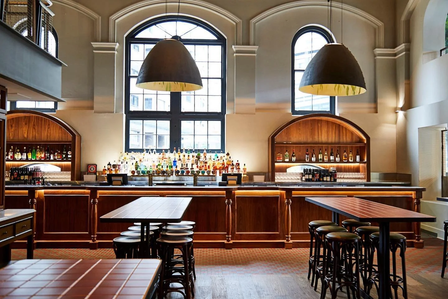 Novotel Darling Square & Pumphouse Restaurant
Remediation of 220 bathrooms and installation of tessellated tiles to the Pumphouse terrace, wine shop and kitchen.
The Heritage Listed building was home to Sydney’s Hydraulic Power Company bu