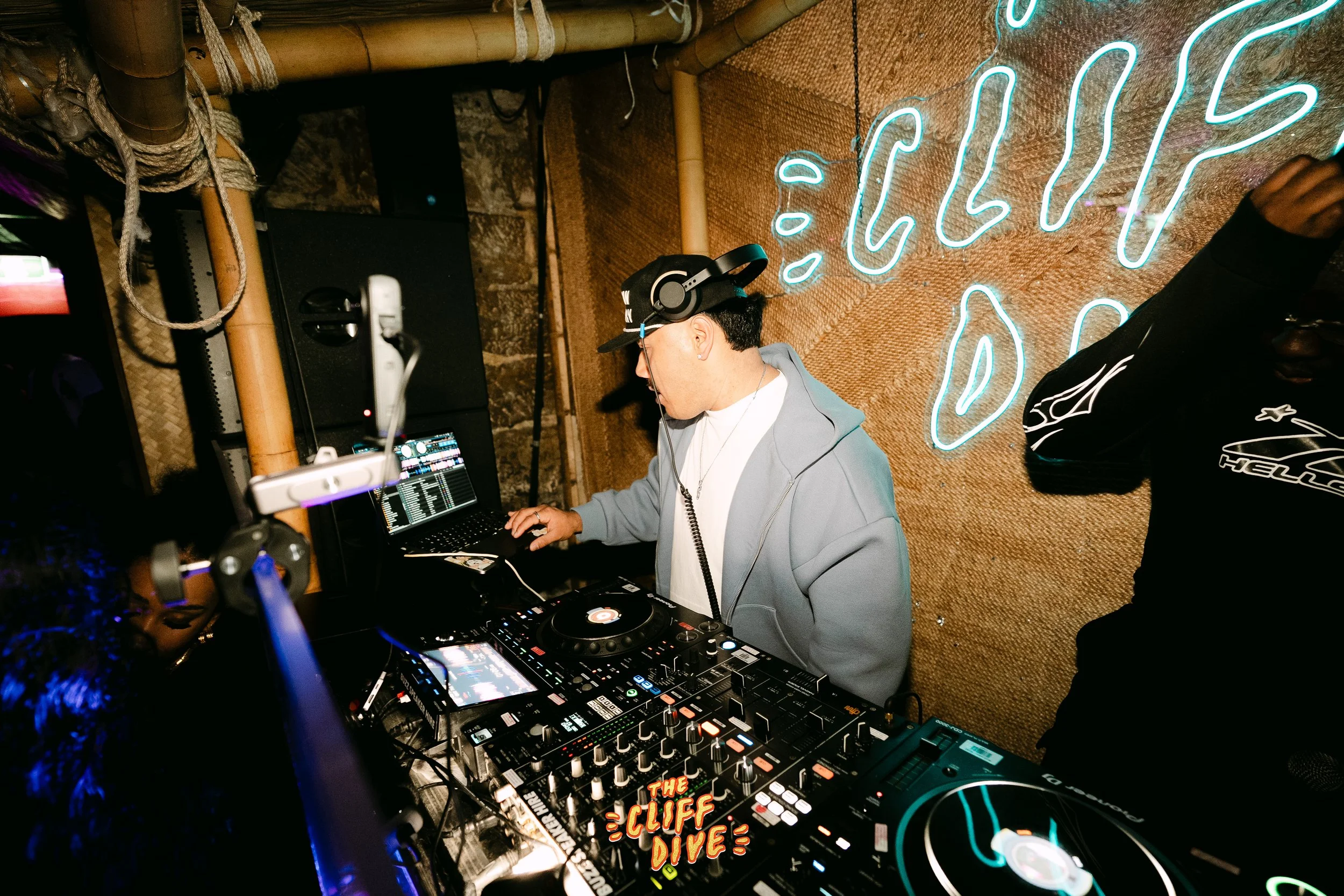 ONECUT STUDIOS -29.jpg