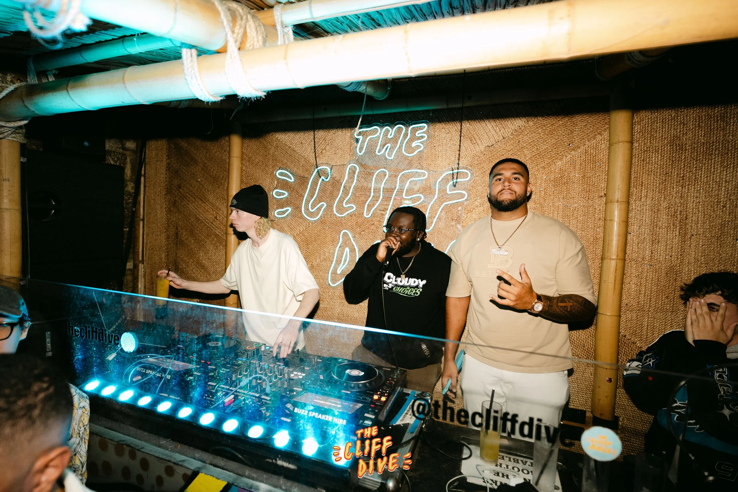 ONECUT STUDIOS -10.jpg