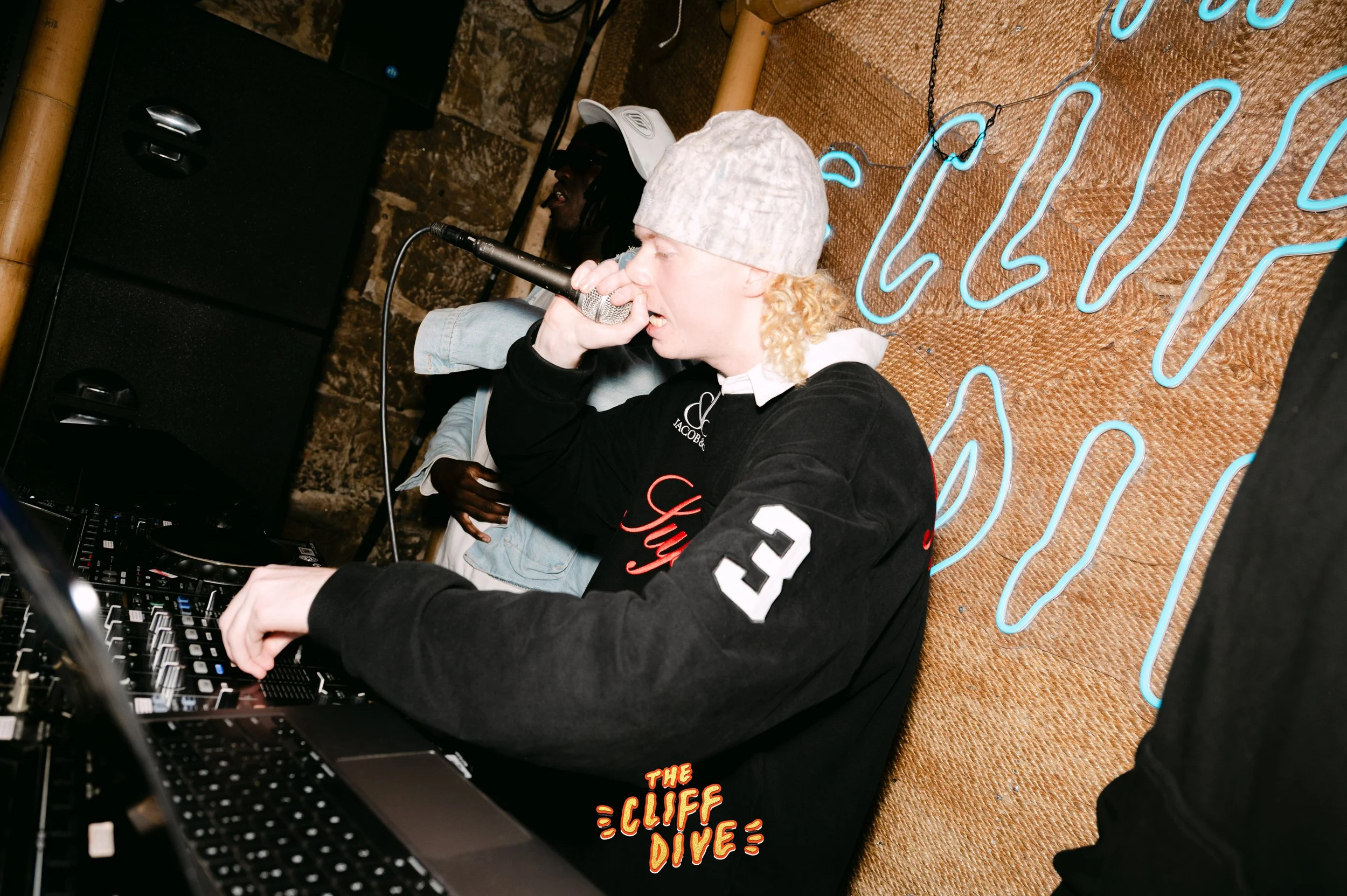 ONECUT-31.jpg