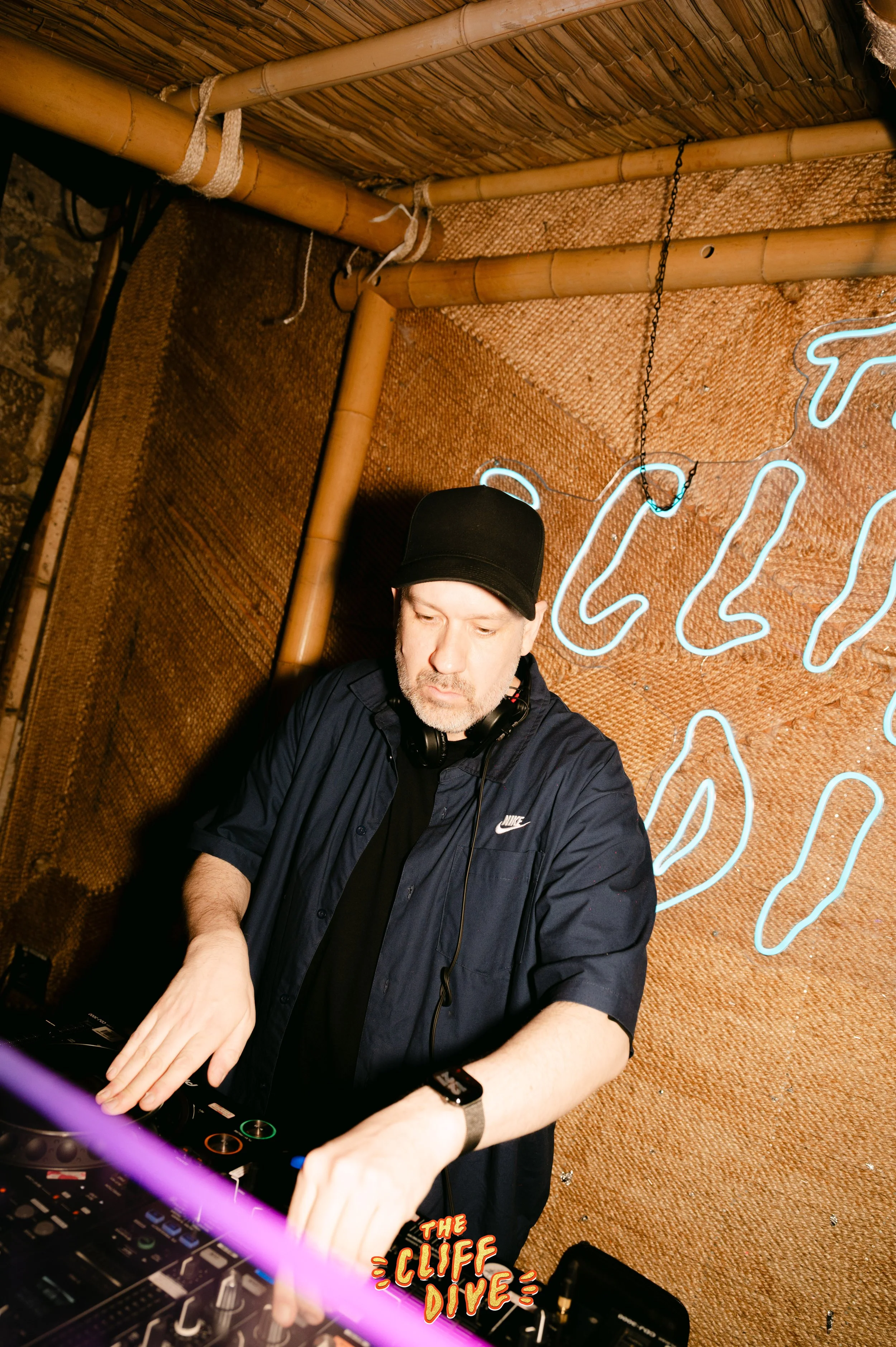 ONECUT-3.jpg