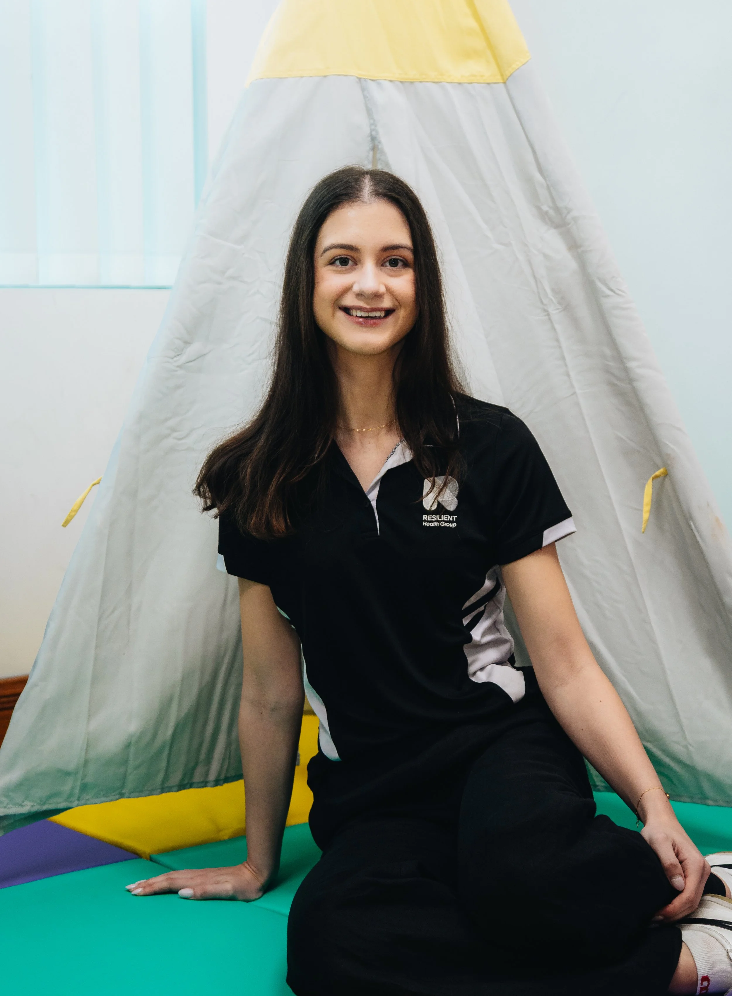 Stephanie Kozno, Play Therapist & Groups Coordinator, Resilient Kidz, 226 Magill Road, Beulah Park SA 5067. Play Therapy Adelaide.