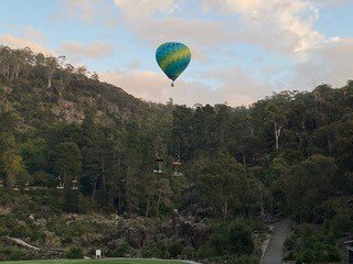 200327 balloon in the gorge 2.jpg