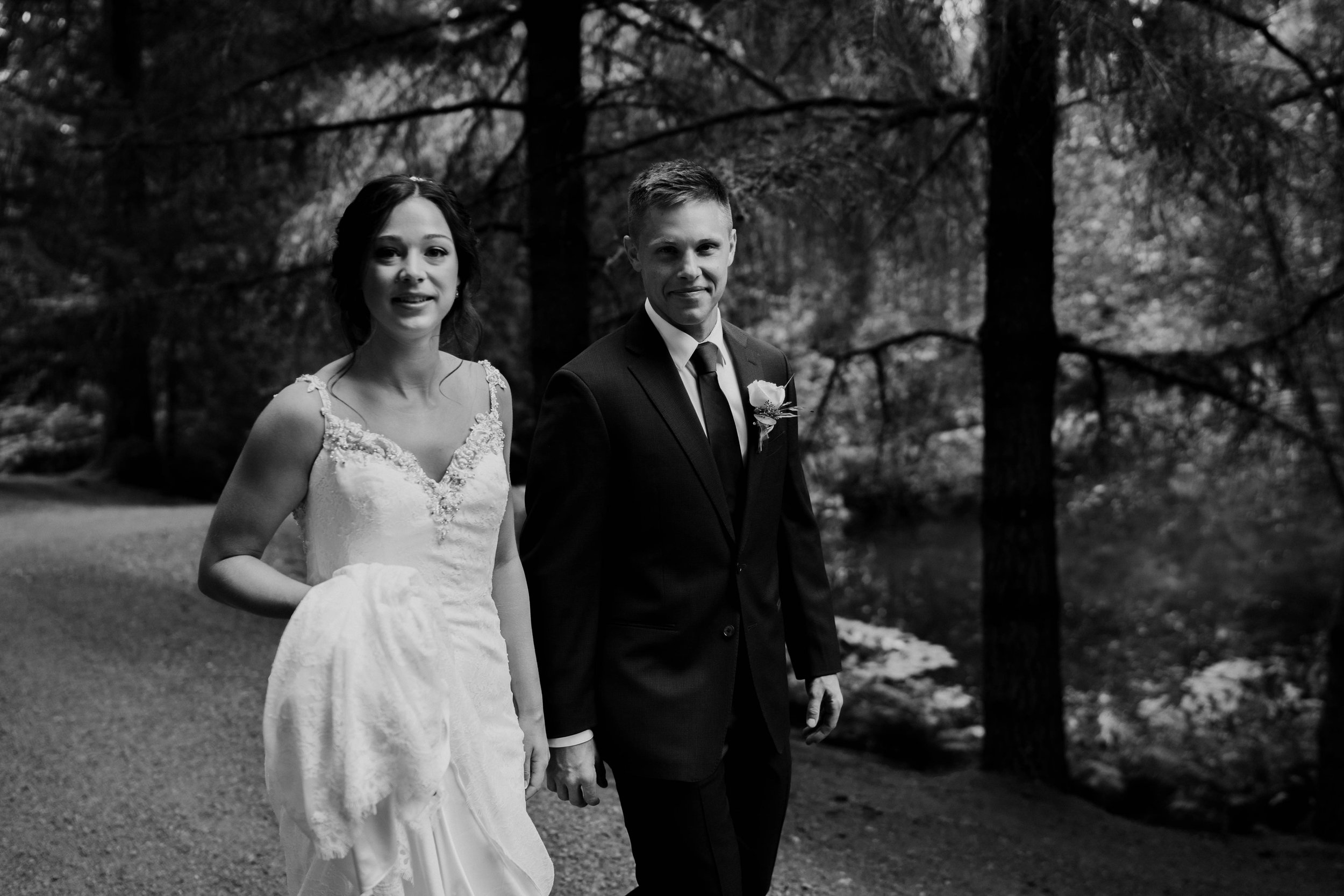 Seanna &amp; Damian bride &amp; groom b/w - Trinity Pines Ranch