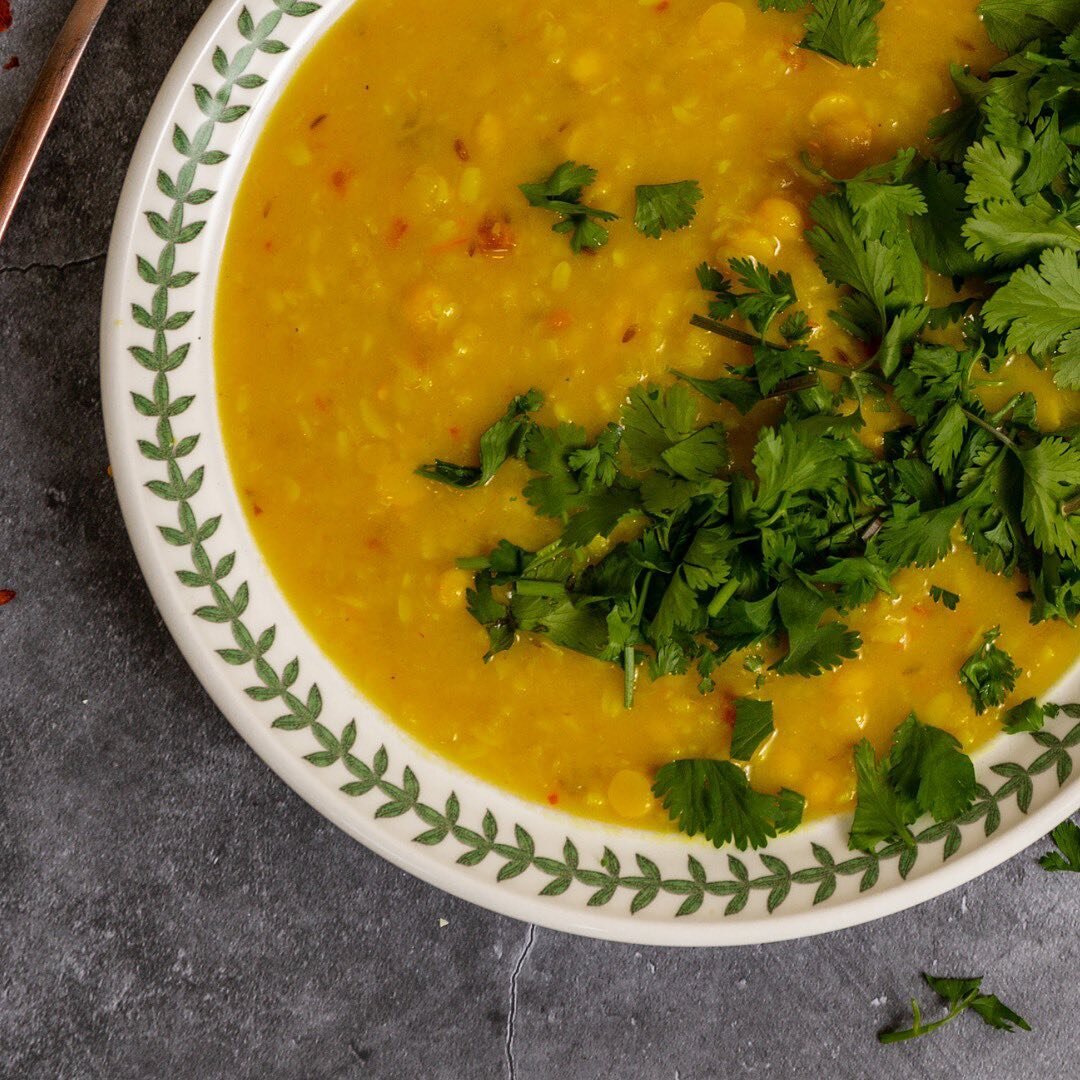 Our Daal is a combination of yellow and red lentils, flavored with turmeric, ginger, garlic, and cumin soaked. It is then simmered until the lentils break down into a creamy stew. Your tastebuds will explode with flavor! 💣 Order now for takeout or d