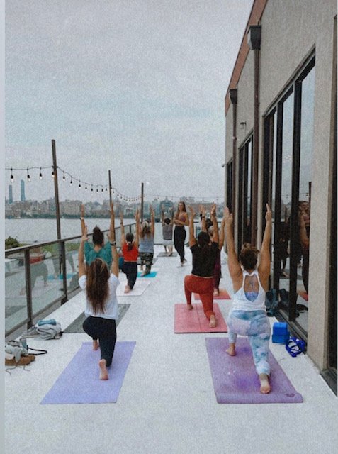 Yoga with Lindsey Rozmes - Hosted 2x a month by Sweven Hoboken