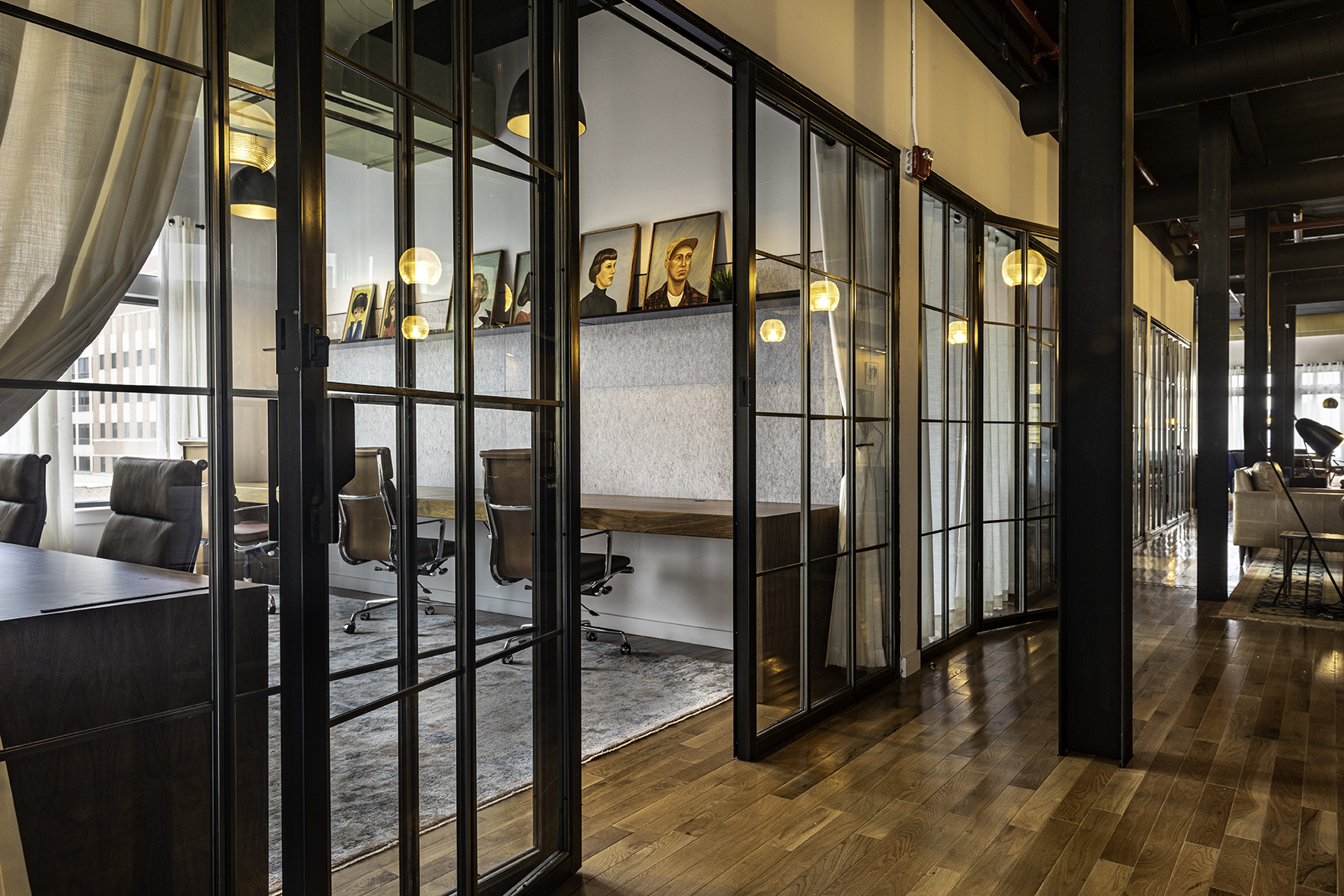 Our Den Memberships are perfect for smaller teams looking for a space while they grow. The dens seat up to 8 members and include the perks of full membership including exclusive discounts, access to Antique Kitchen, wellness classes, and community ev