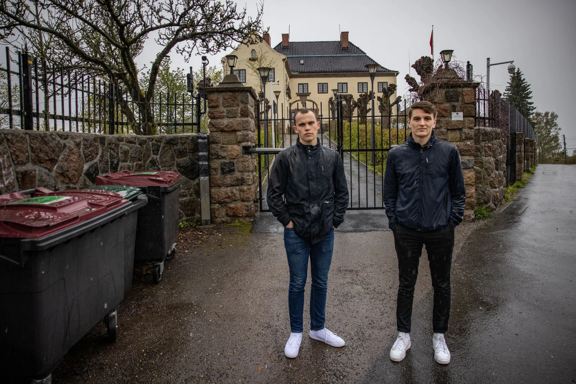Unge Høyre hardt ut mot Erna Solbergs Kina-politikk: − Litt redde