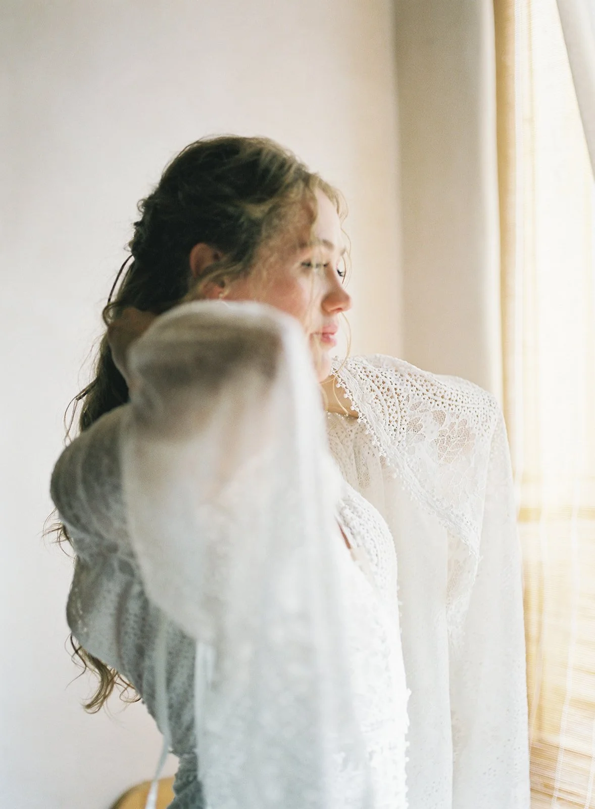 boho-fine-art-southwestern-santa-fe-wedding-film-22.jpg