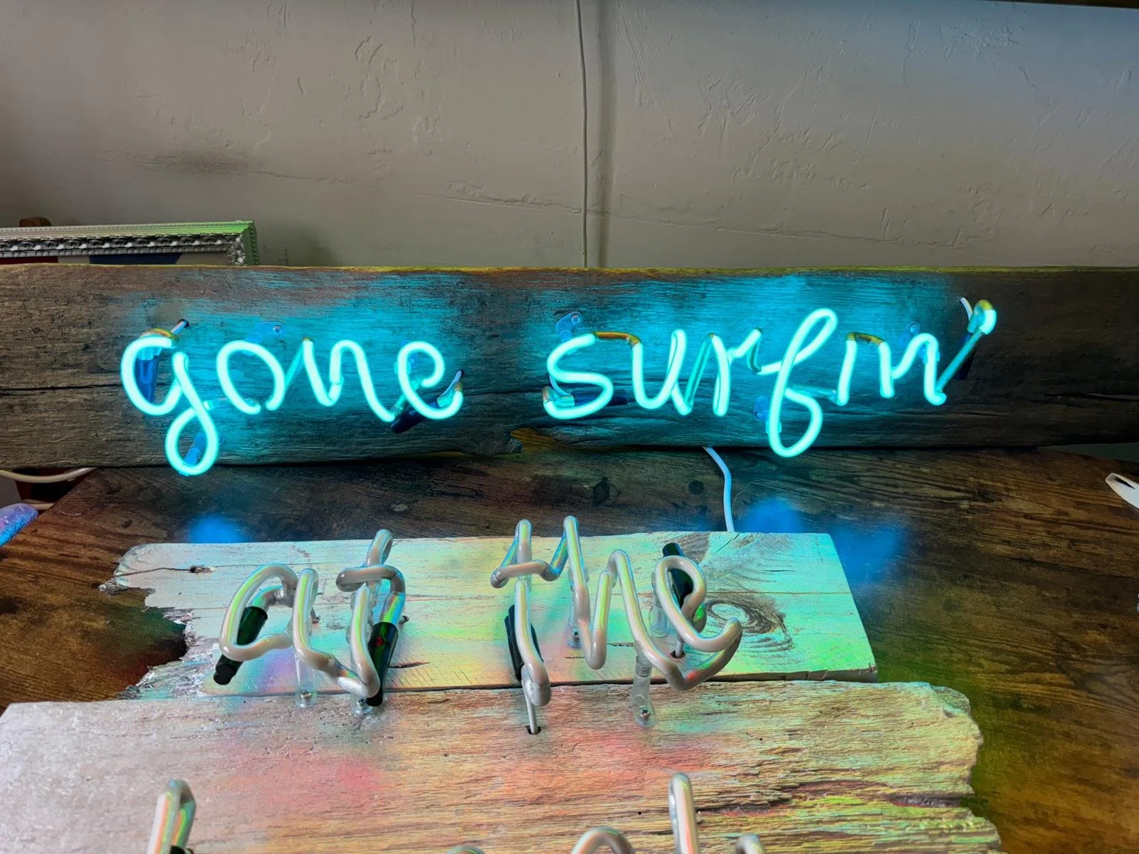 GONE SURFIN
