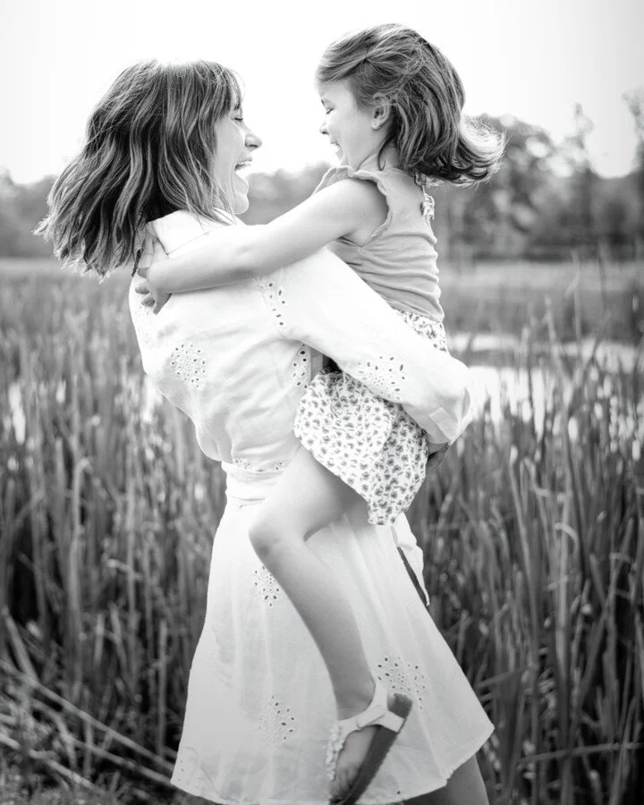 Capturing special moments at a generation photoshoot between an Aunt and her sweet Niece. #syracuse #rybrookphotography #syracusephotographer #generationphotography #syracusephotography
