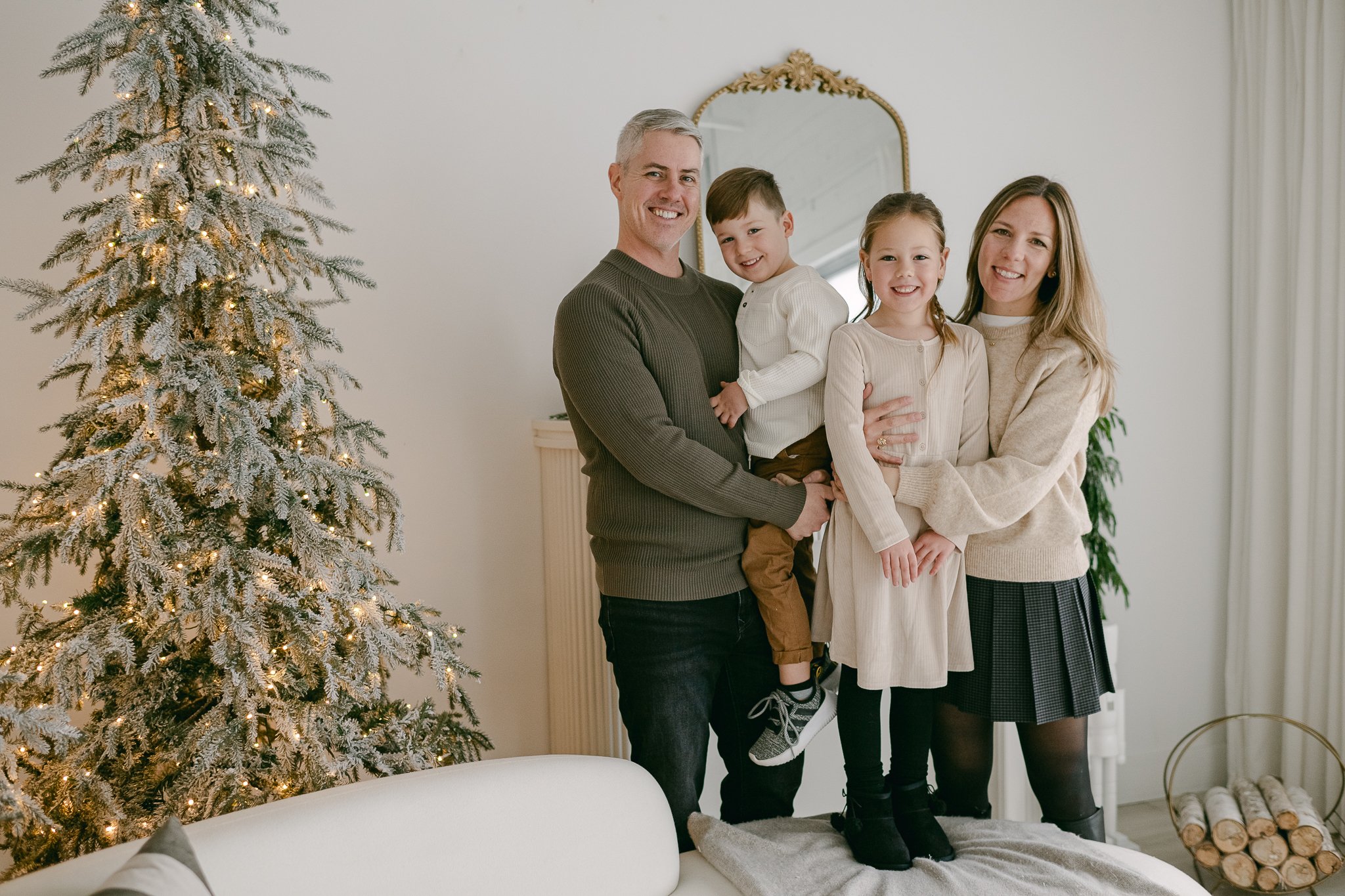 Holidays 2026 Mini Sessions: In Studio