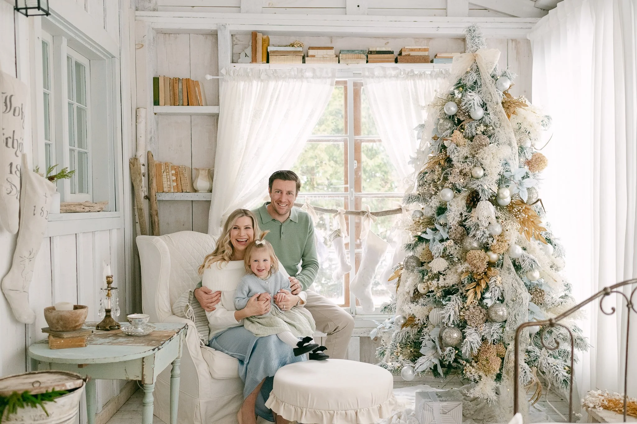 Holidays 2026 Mini Sessions: Heirloom Country Home