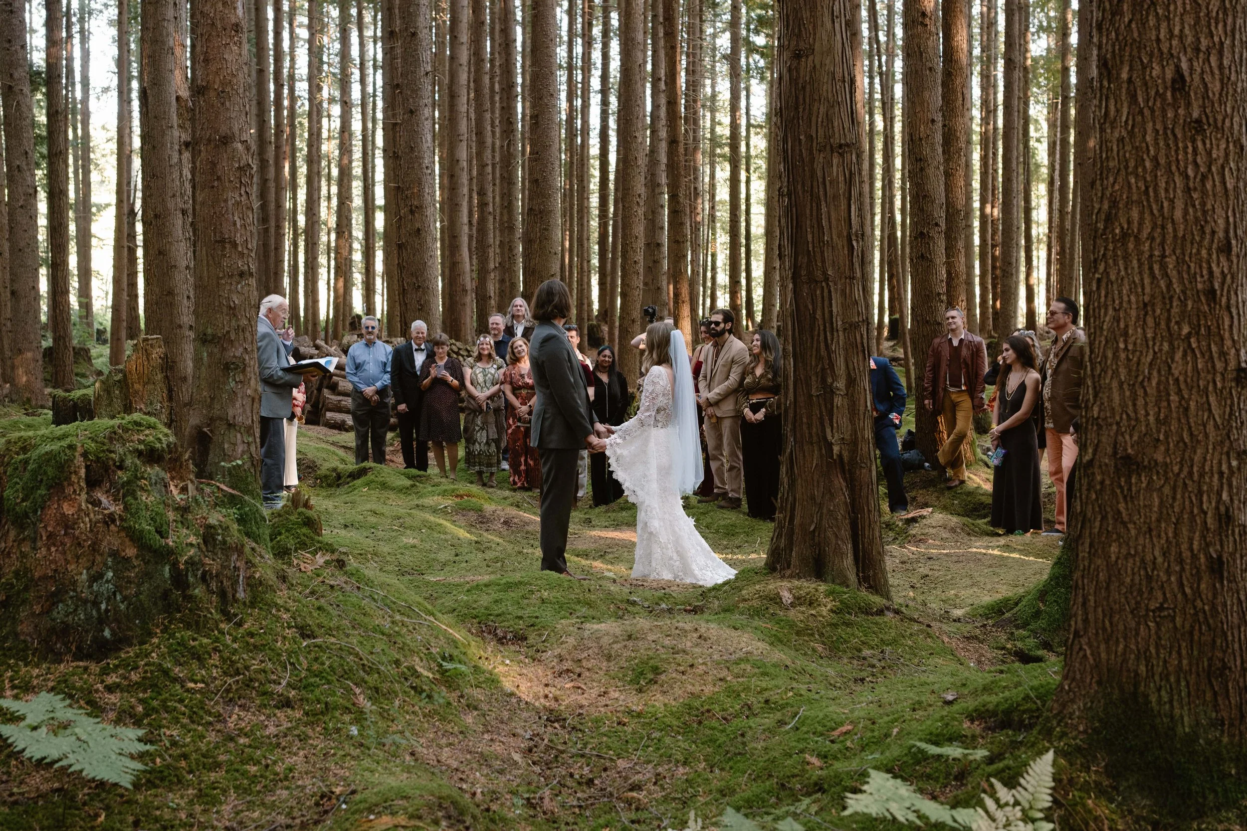 Wedding Venues in the Pacific Northwest for Elopements &amp; Micro Weddings