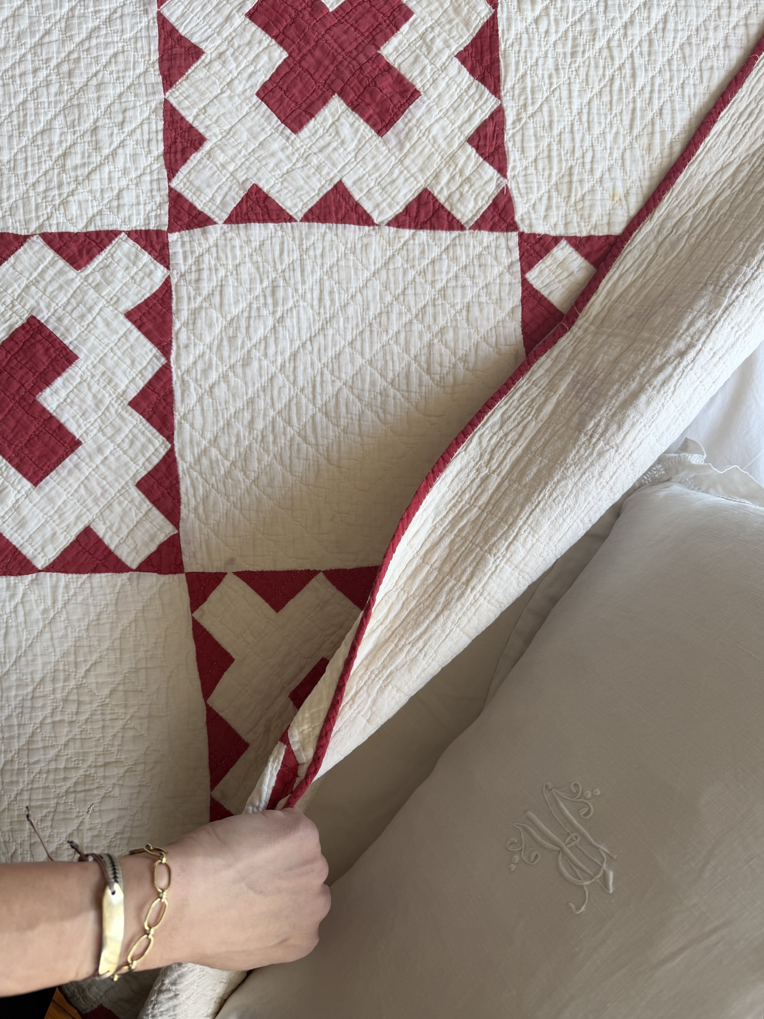 Red Cross Album Quilt