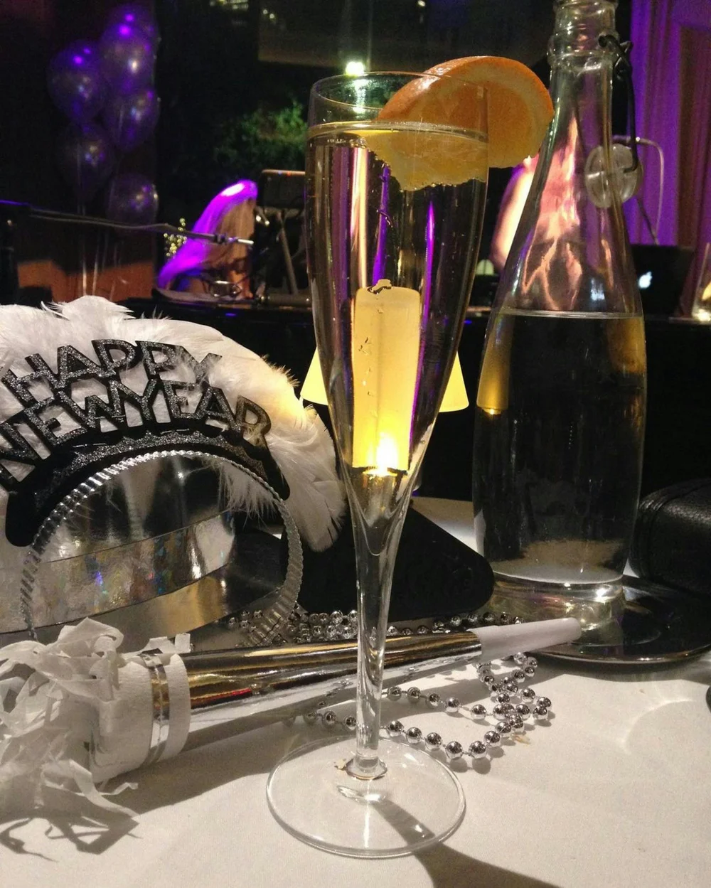 How to Plan the Perfect Christmas Murder Mystery Party: A Step-by-Step ...