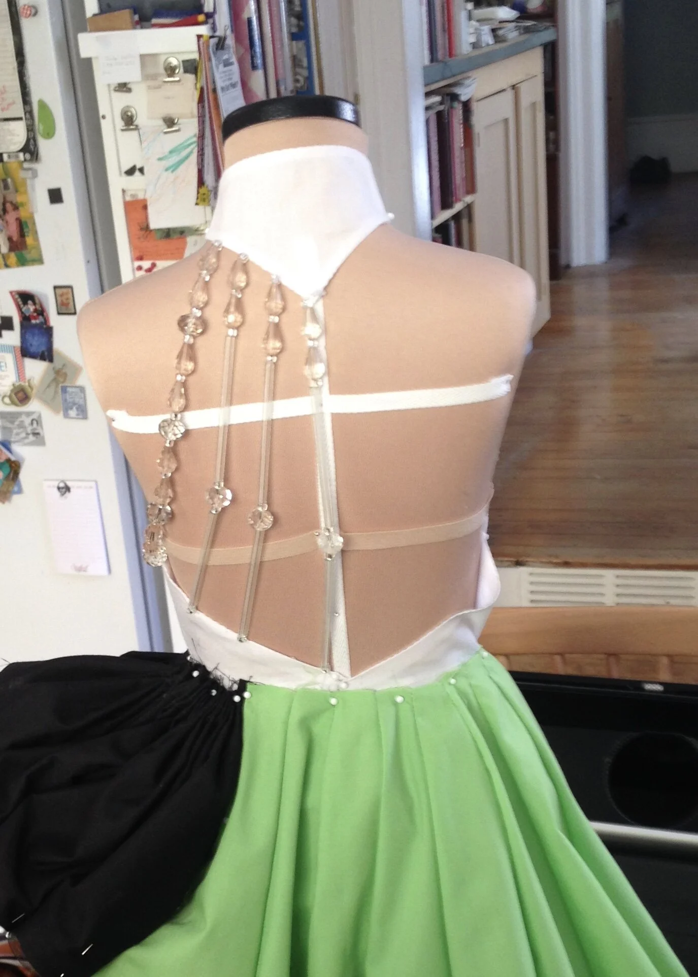 Collar and bead sample