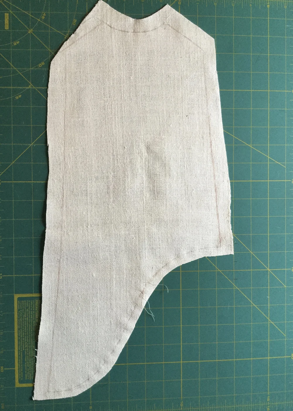 Cape lining, upper piece.