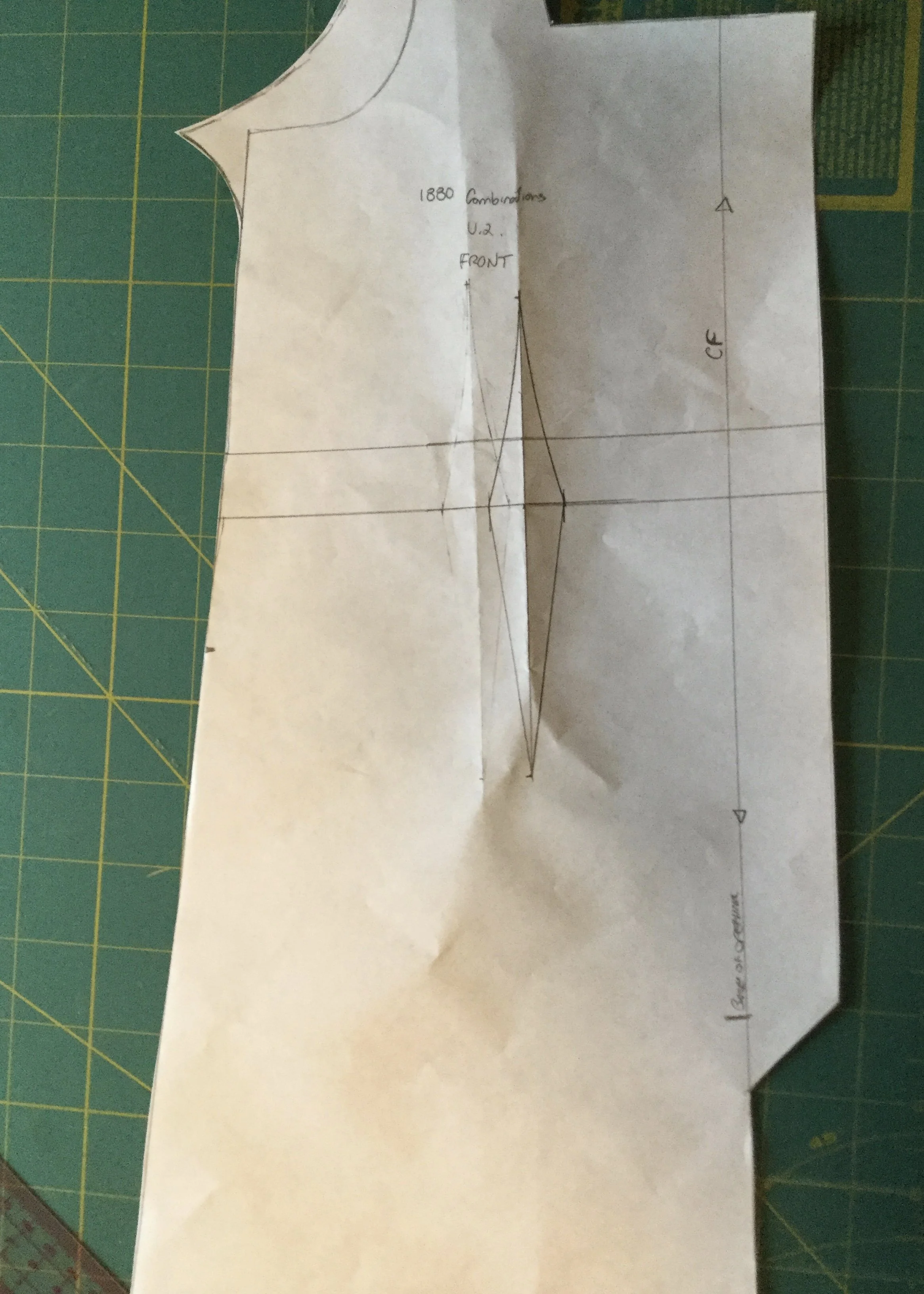 Drawing the front dart.