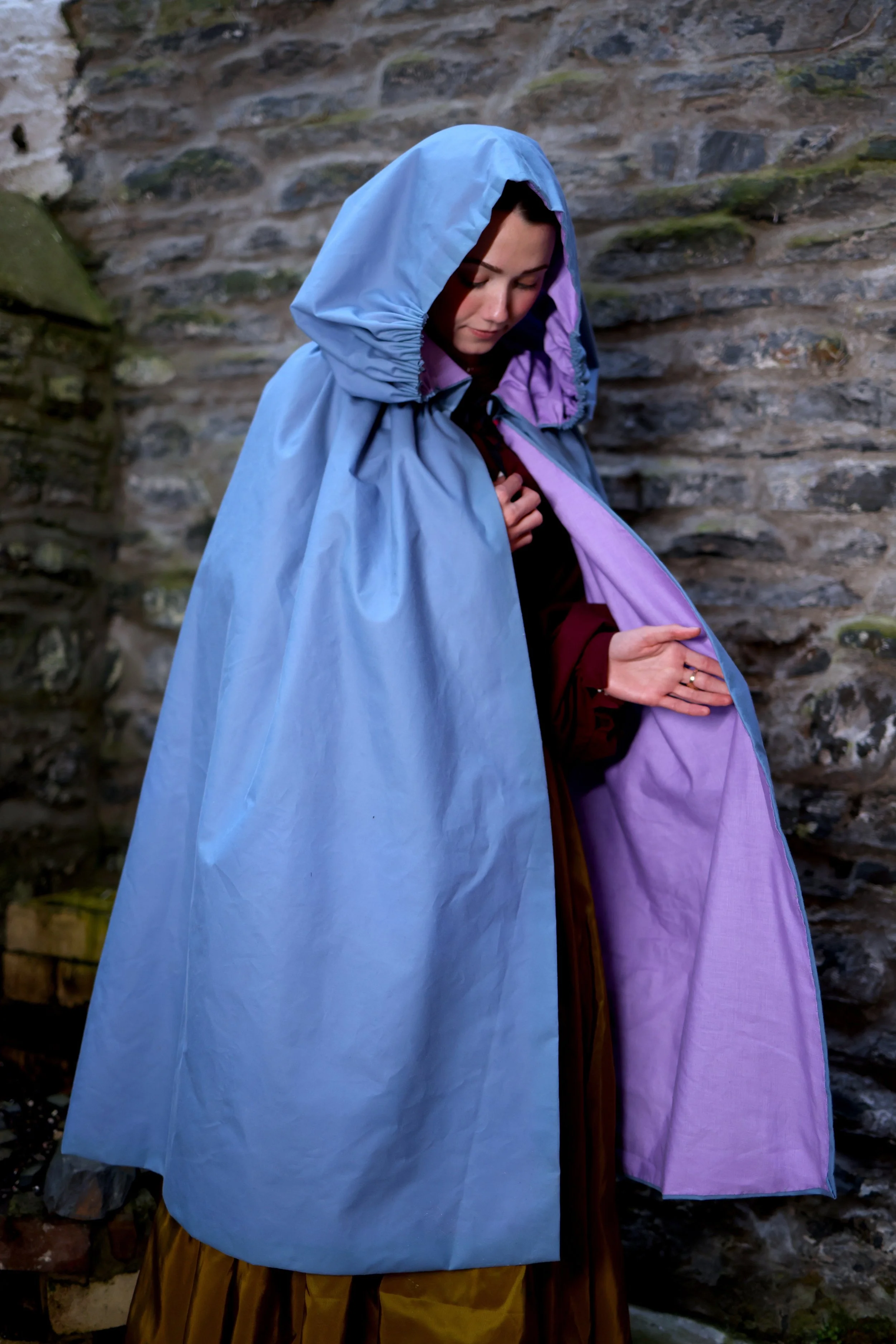 Victorian WeatherResistant Oilskin Cloak — V. Birchwood