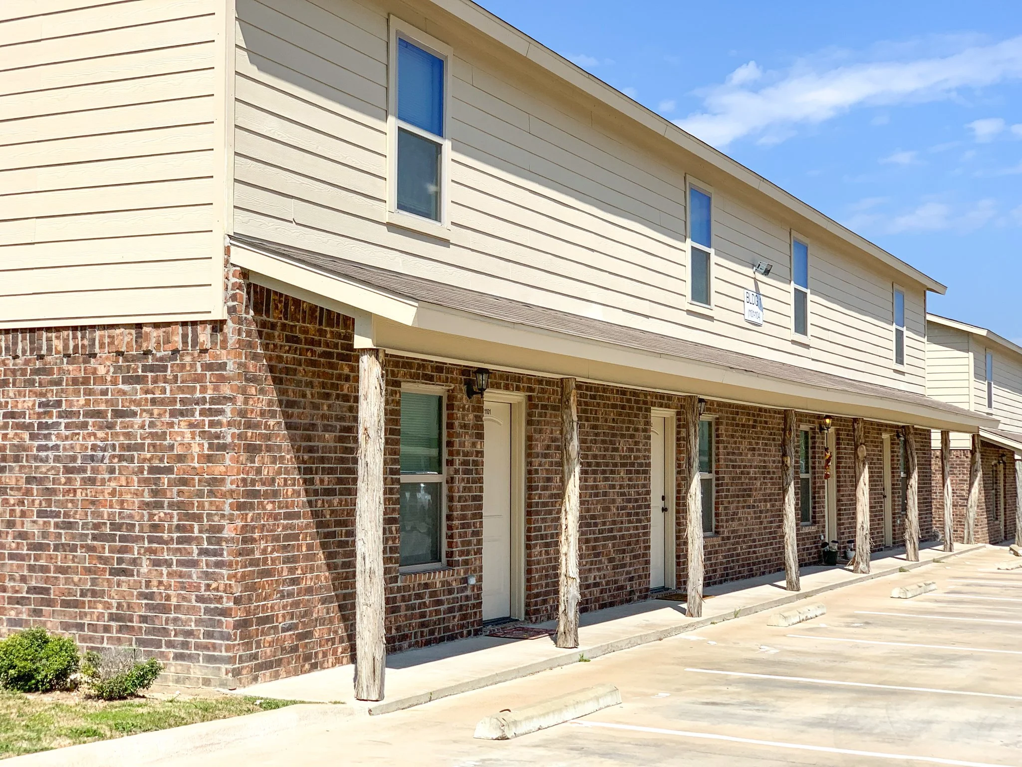 2 Bed 1.5 Bath Townhome