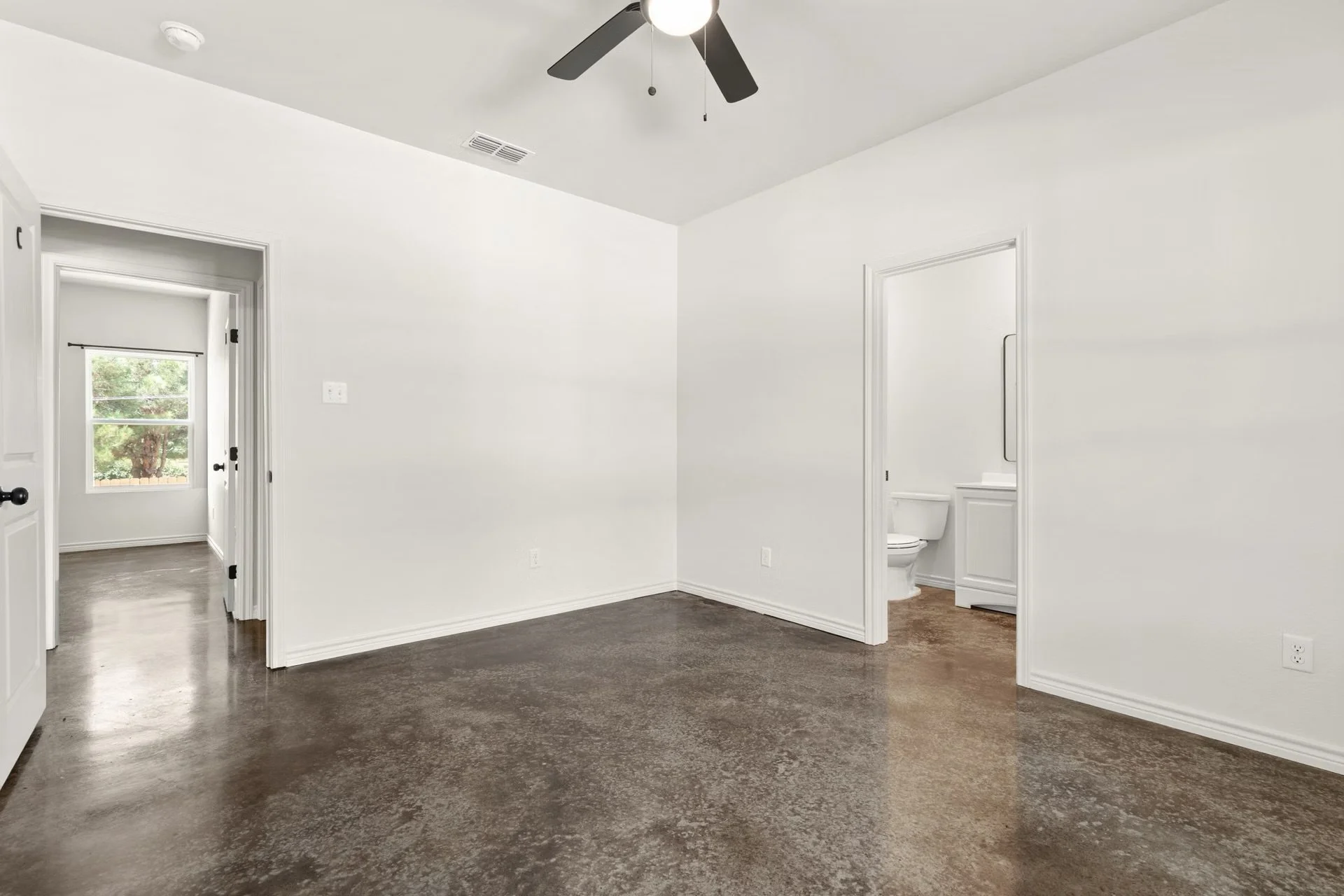 3 Bed 3 Bath House 