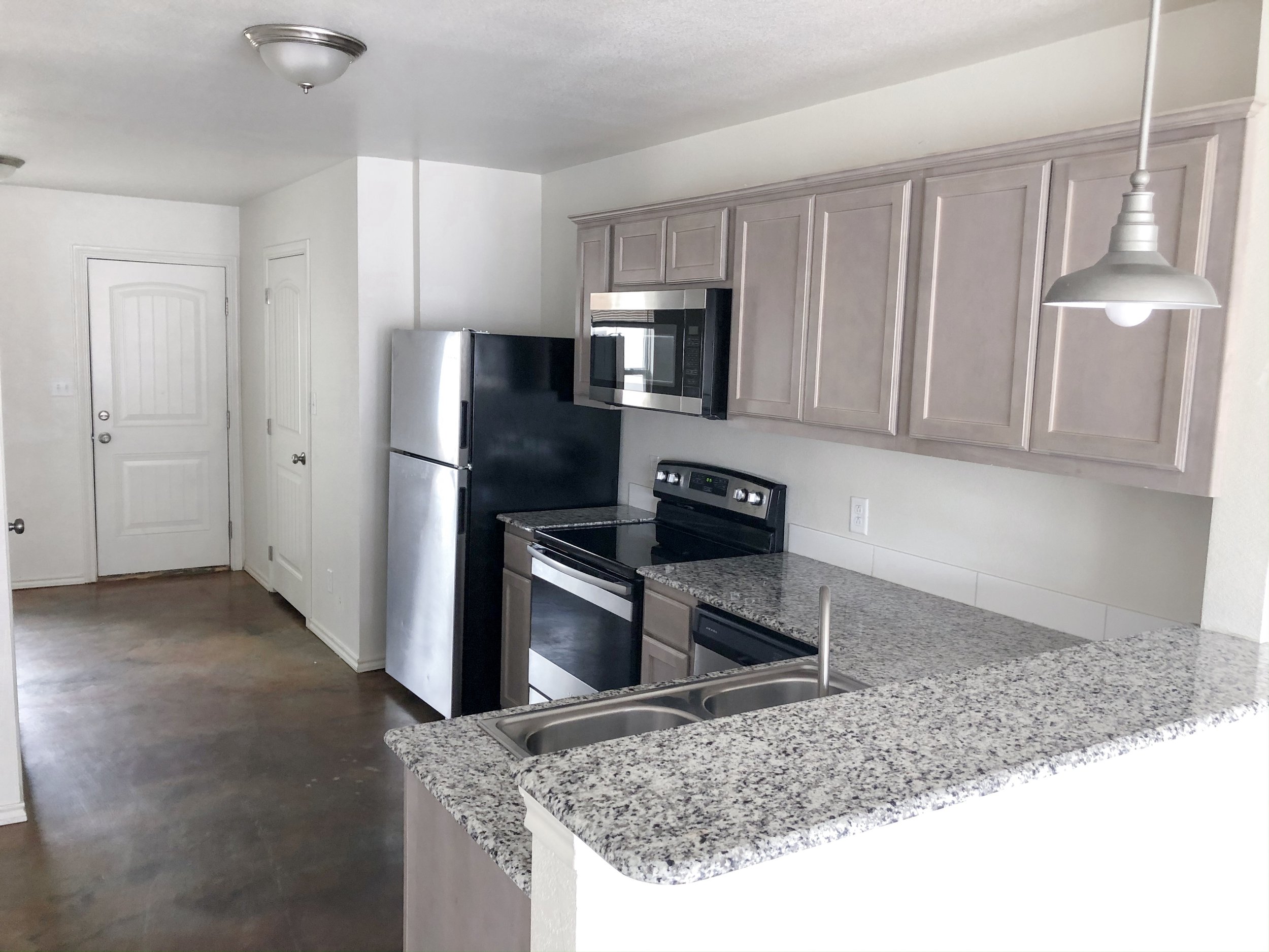 3 Bed 3 Bath Townhome