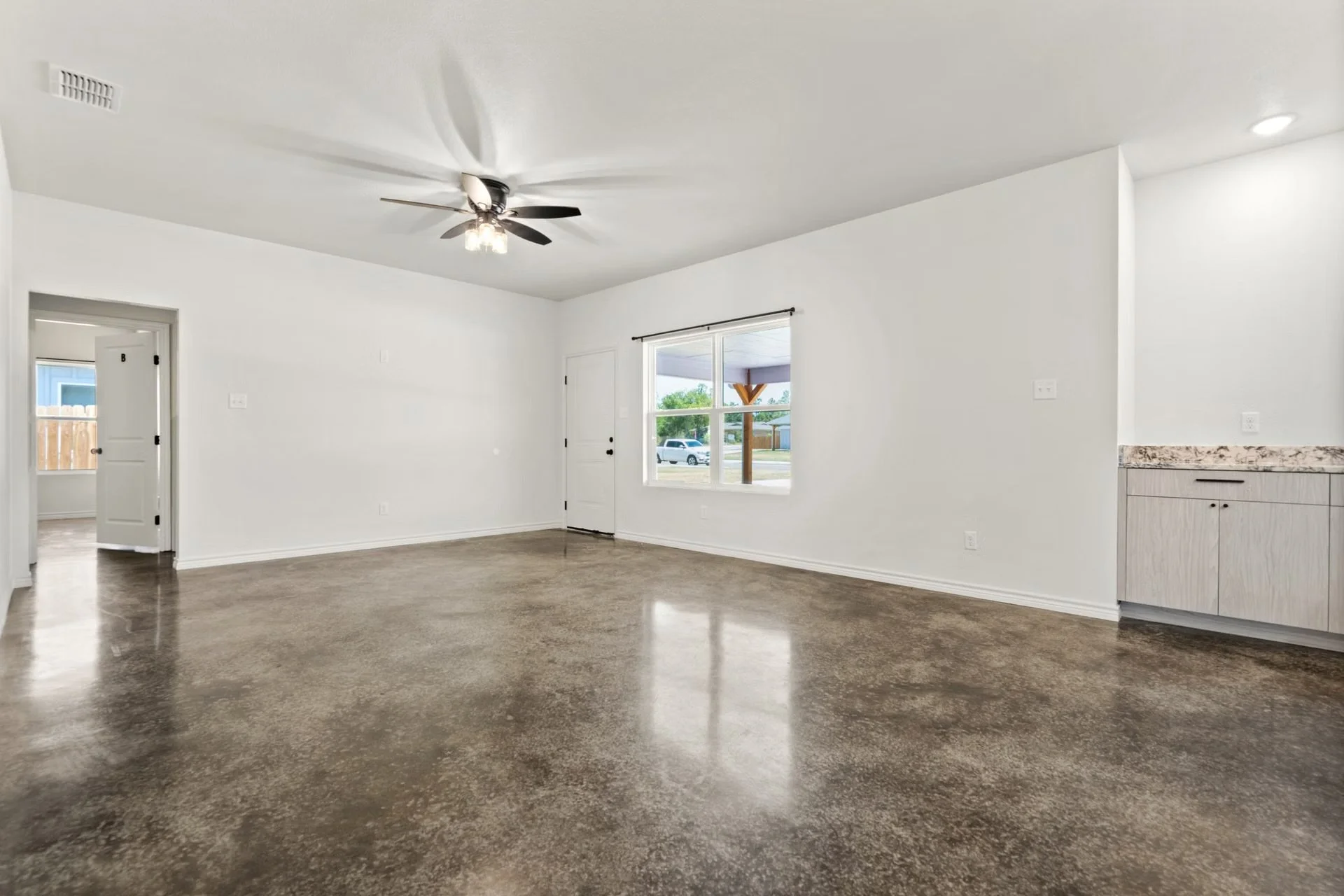 3 Bed 3 Bath House 