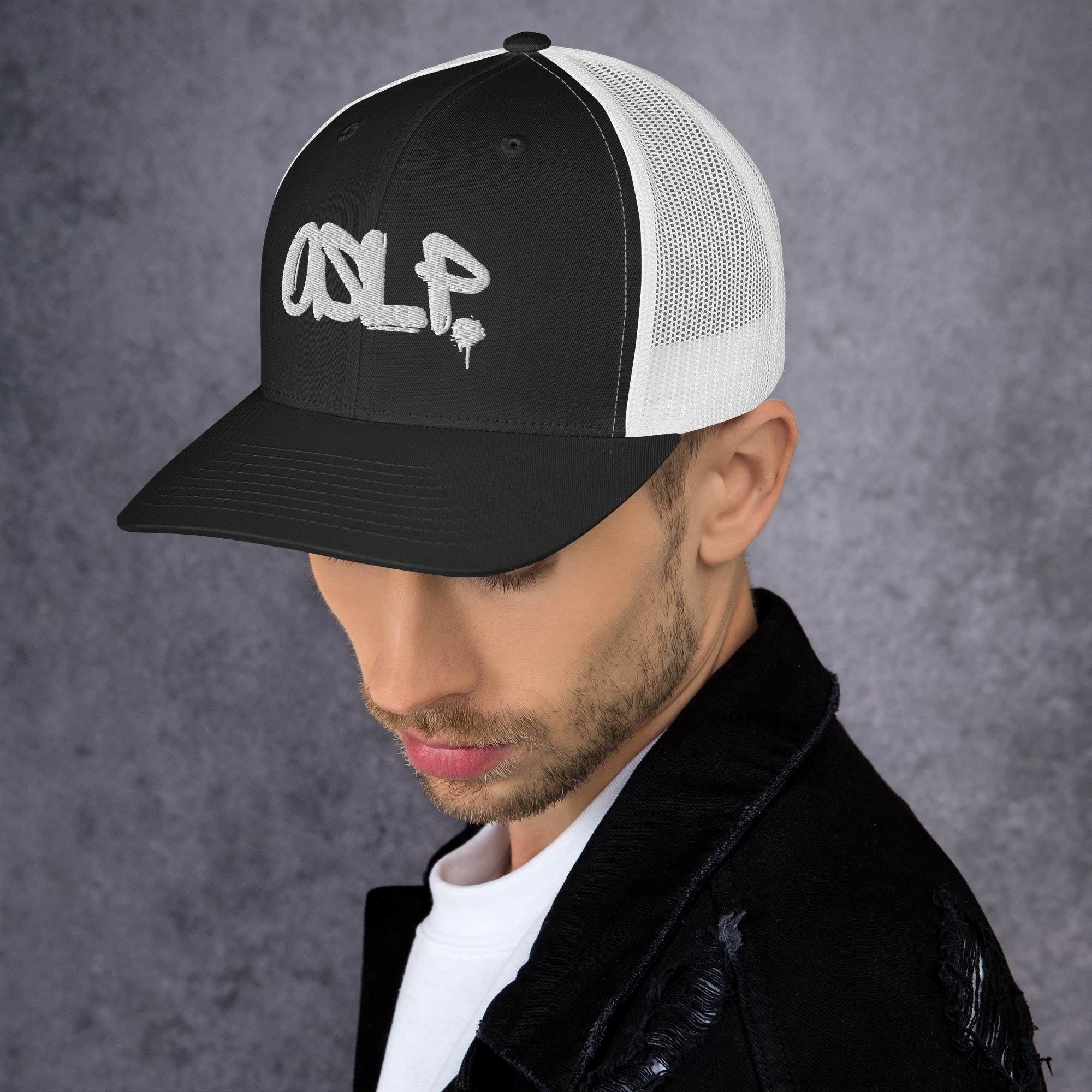 retro-trucker-hat-black-white-left-686b6cf10bb89.jpg