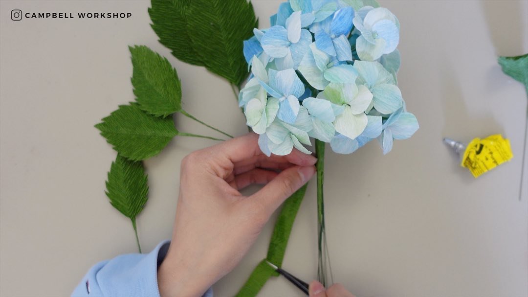 I hope you like our Hydrangea tutorial. If you like it, you can watch our tutorial on our YouTube channel @campbellworkshop 😊
.
Don&rsquo;t forget all the templates &amp; kits are available on our website !
.
Our extended and detailed tutorial is al