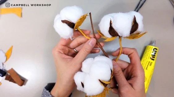 I hope you like our Cotton Branch. If you like it, you can watch our tutorial on our YouTube channel @campbellworkshop 😊
.
Don&rsquo;t forget all the templates &amp; kits are available on our website !
.
Our extended and detailed tutorial is also av