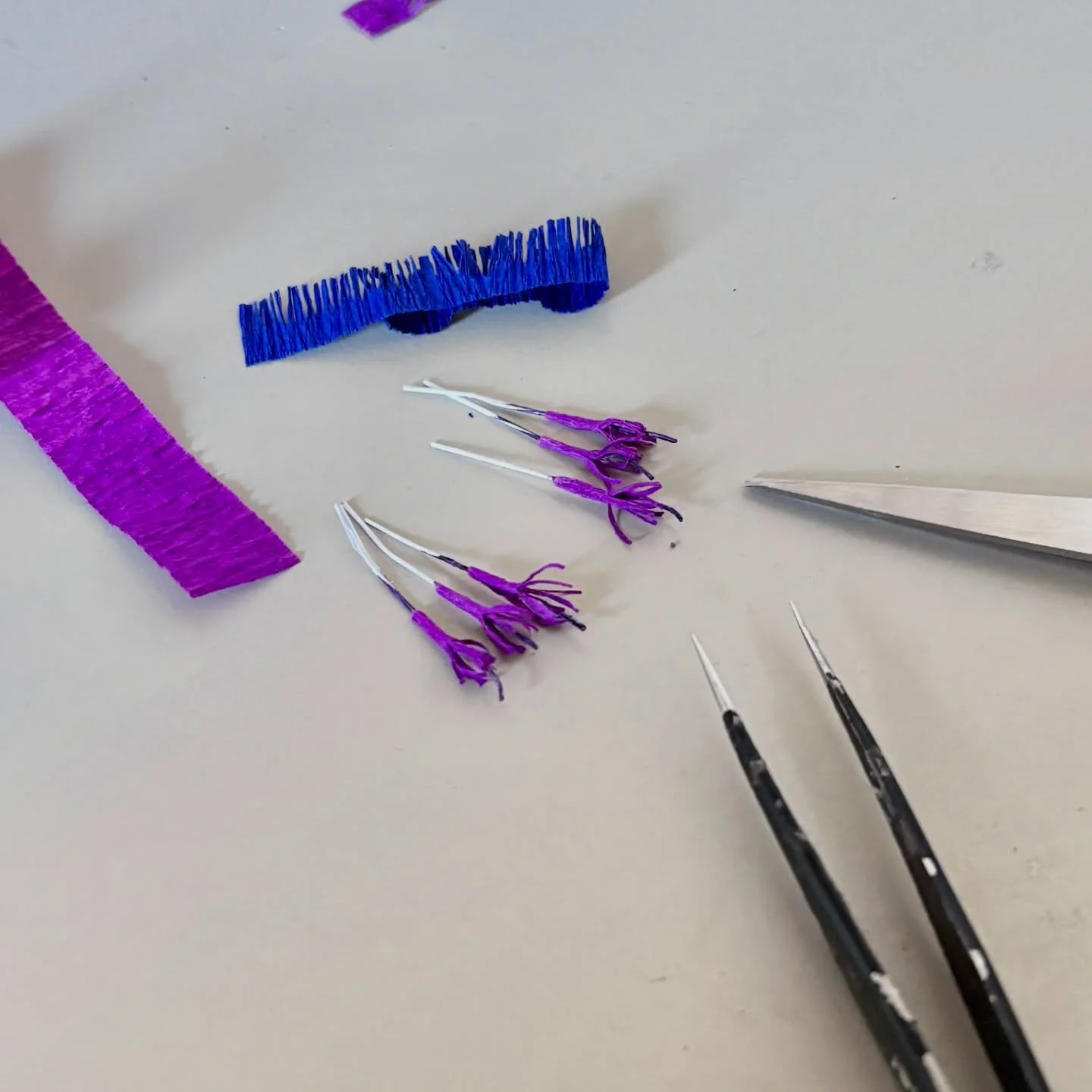 Oh my goodness, I&rsquo;m finally back on my desk, making flowers! And guess what? It&rsquo;s snowing in London! Can you believe it?❄️❄️

It&rsquo;s been an absolute whirlwind of a first week in 2026. We had our little toddler vomiting all night on N