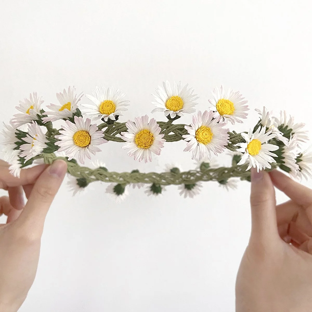 Crepe Paper Daisy Flower Crown Kit